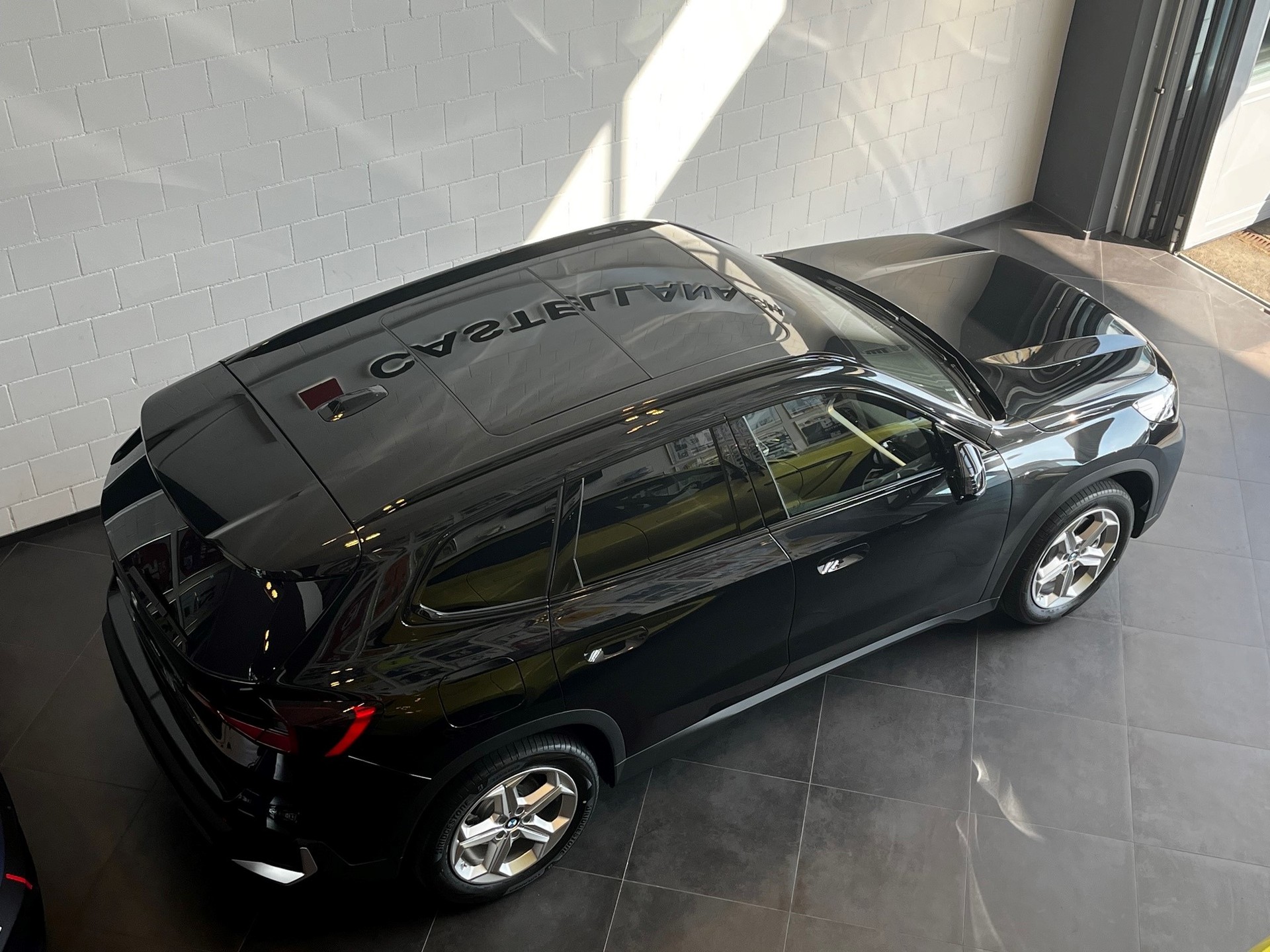 BMW X1 xDrive 23i 48V-image-7