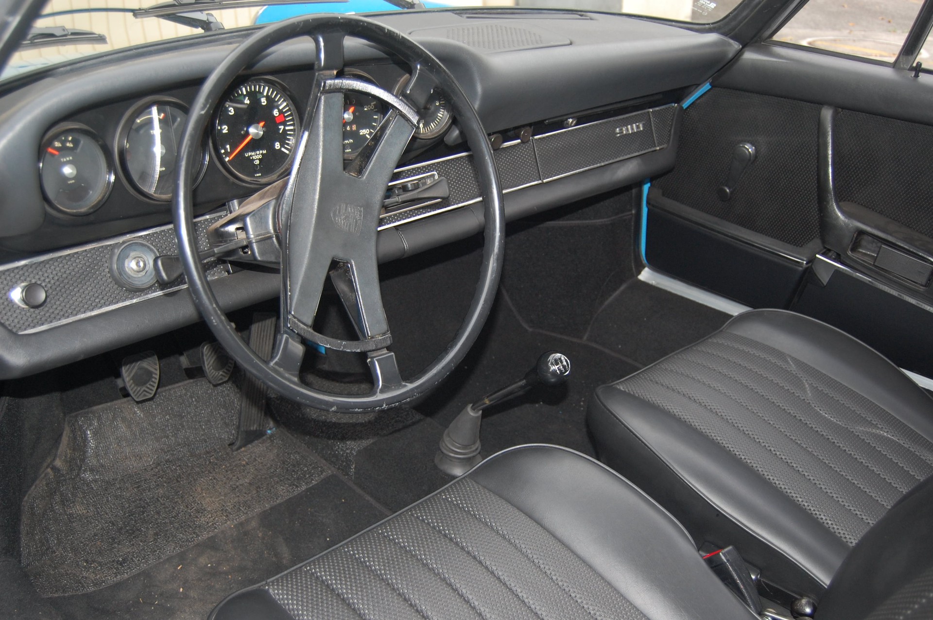 PORSCHE T-image-5
