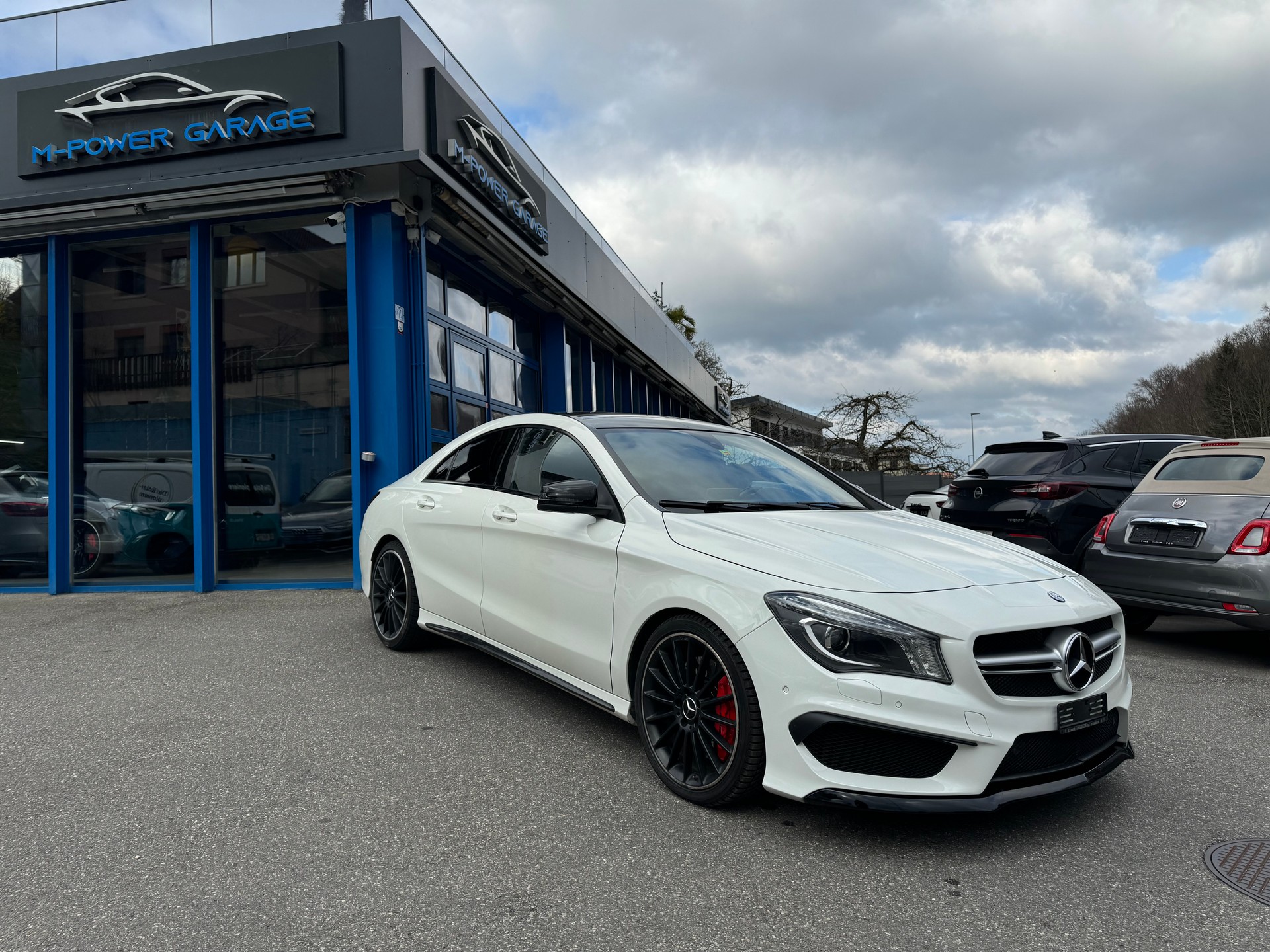 MERCEDES-BENZ CLA 45 AMG 4Matic Speedshift-image-1