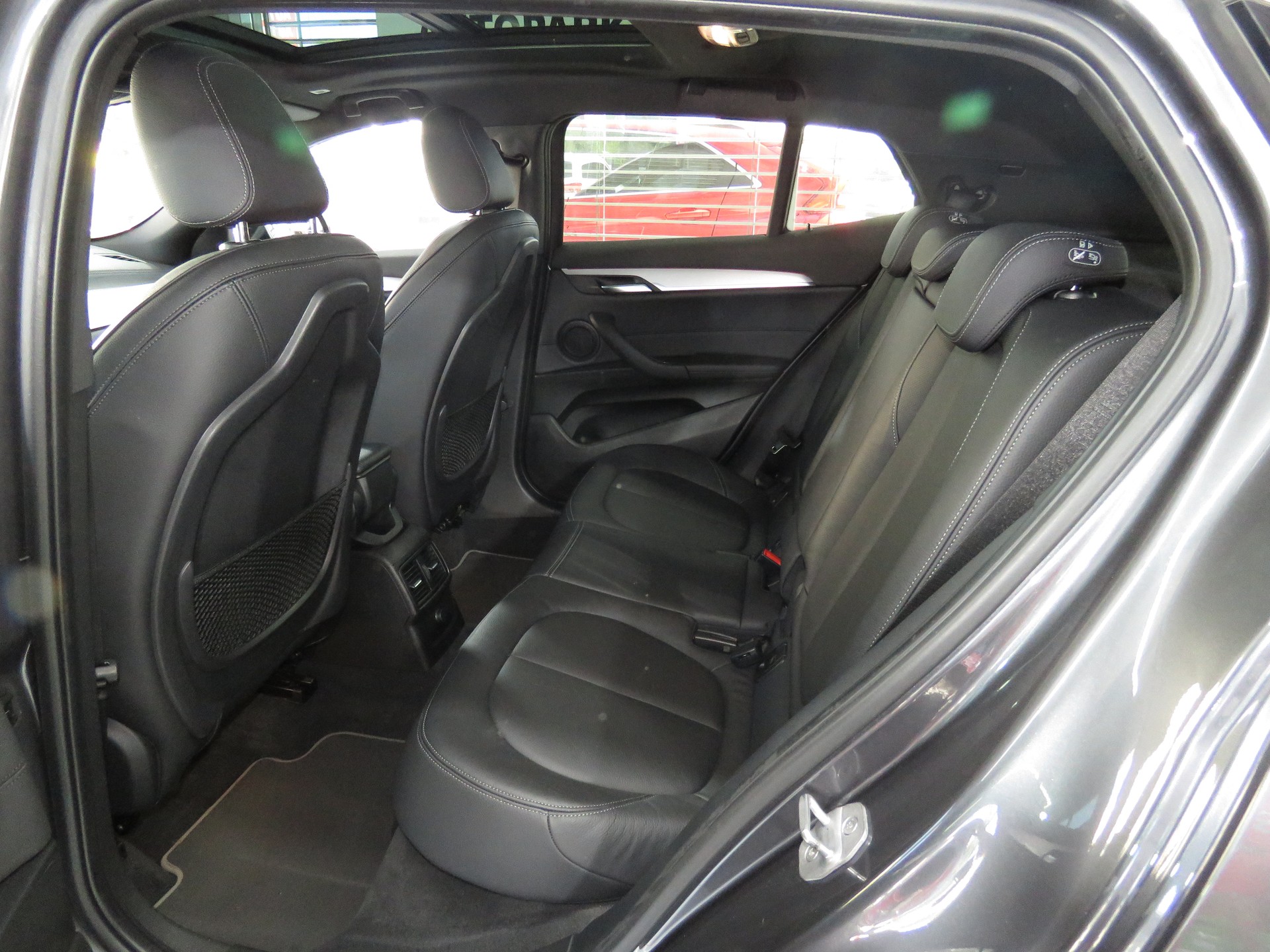 BMW X2 xDrive 25d M Sport Steptronic (AHK 2.0 t, Automat)-image-9