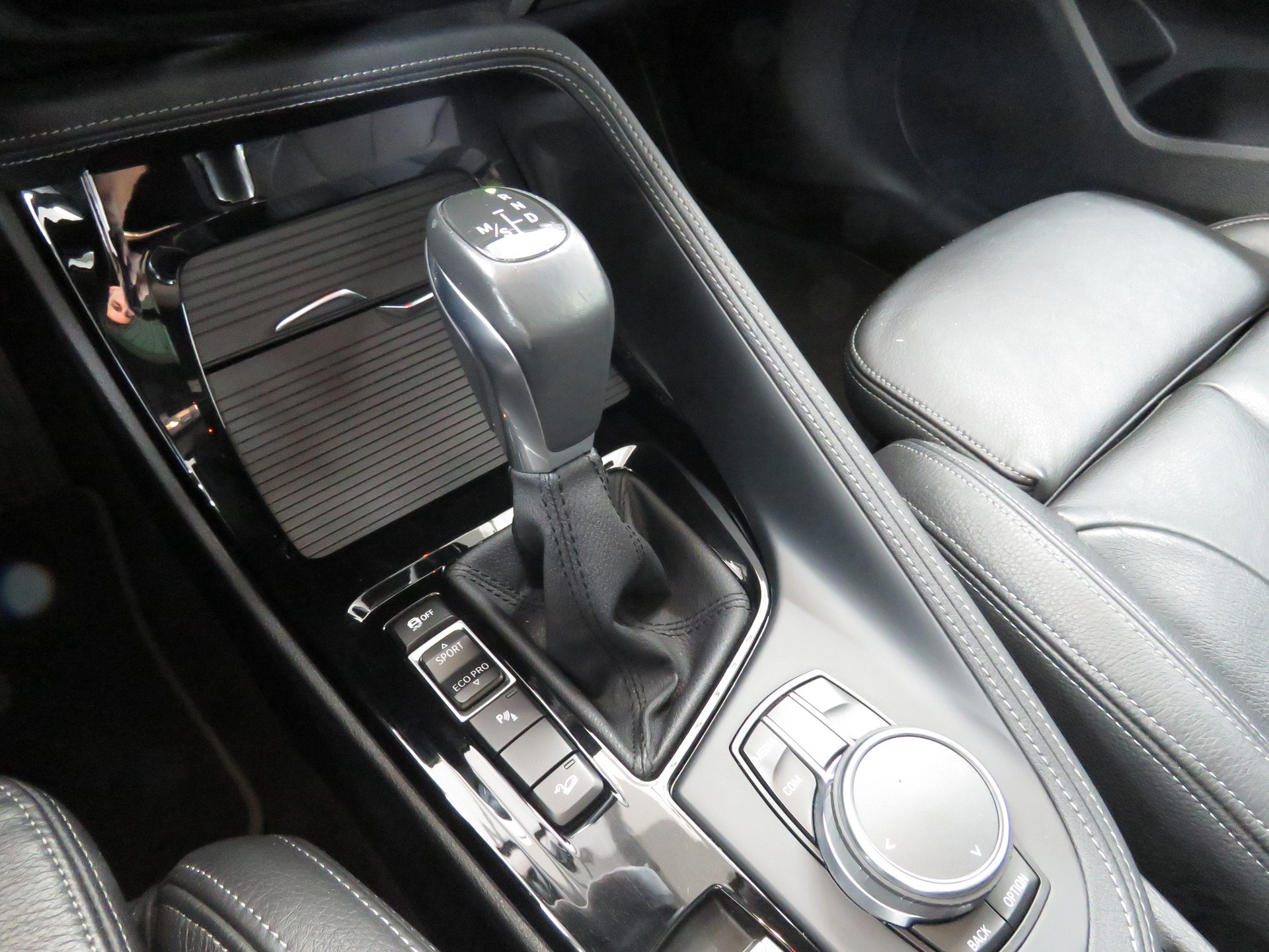 BMW X2 xDrive 25d M Sport Steptronic (AHK 2.0 t, Automat)-image-17