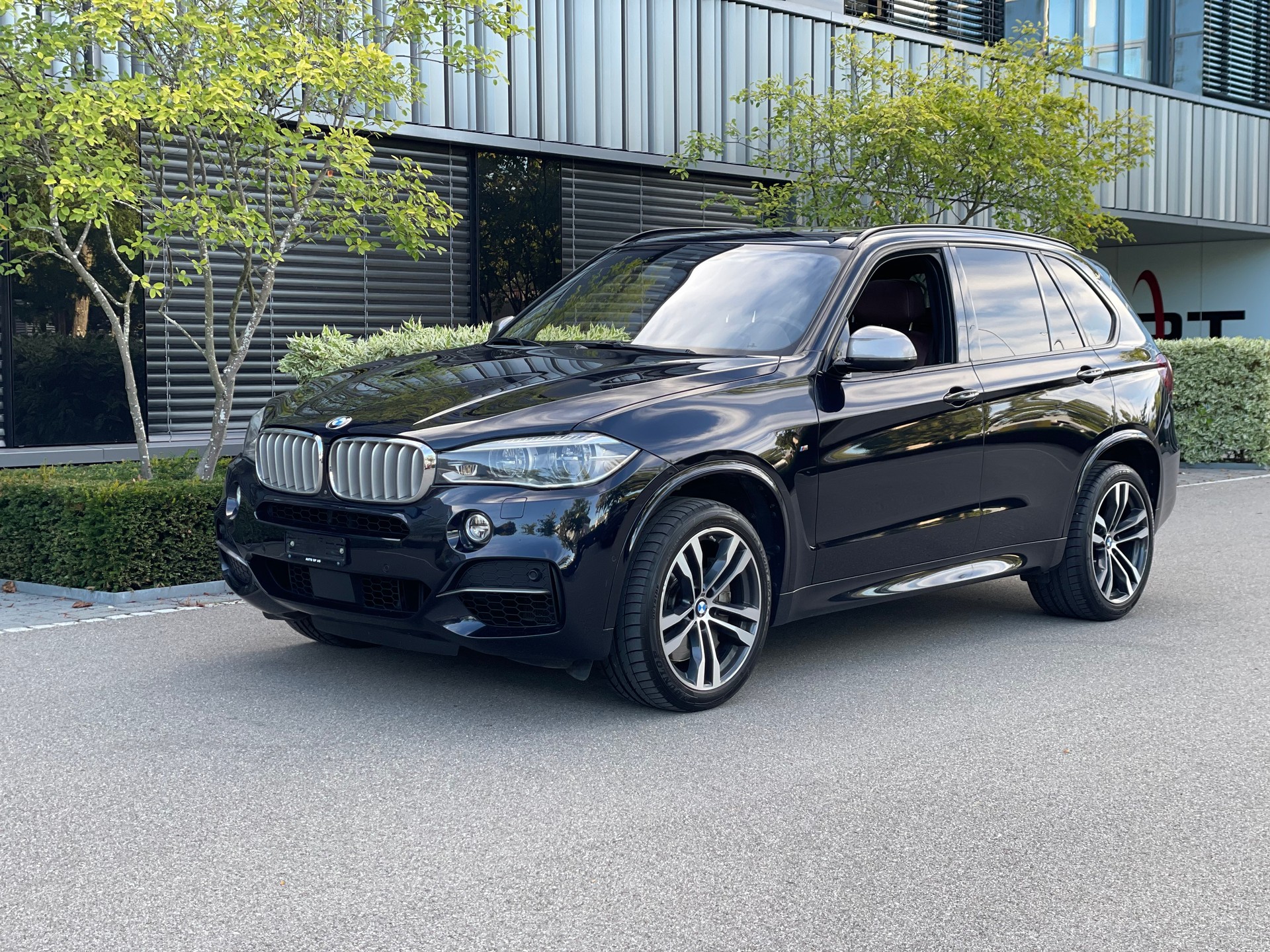BMW X5 xDrive M50d Steptronic-image-0