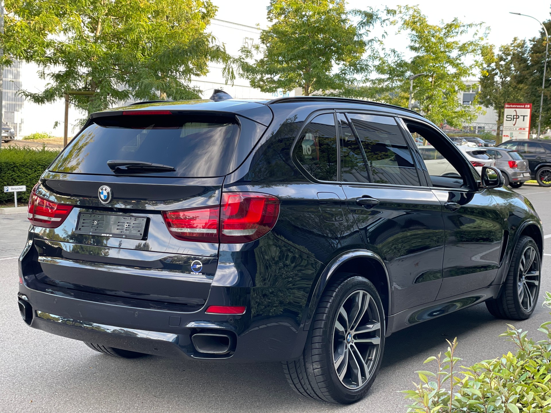 BMW X5 xDrive M50d Steptronic-image-4