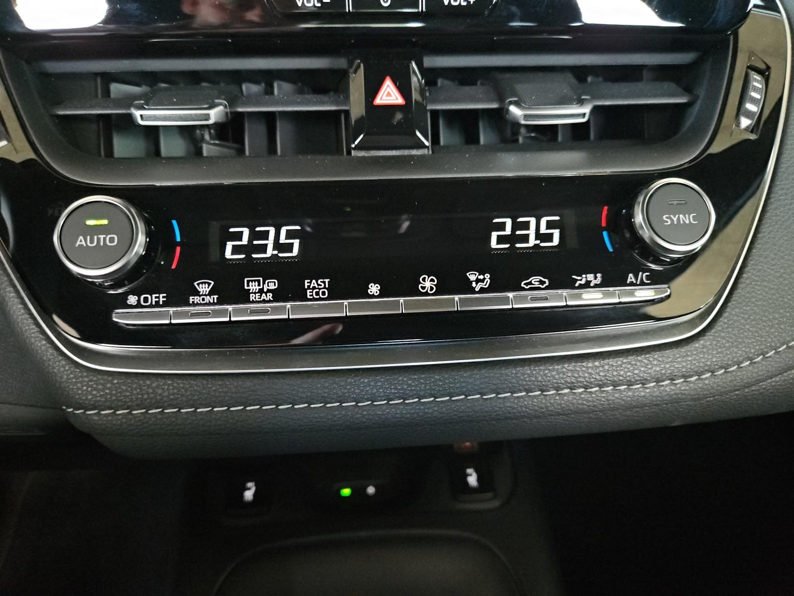 TOYOTA Corolla Touring Sports 1.8 HSD Comfort-image-16