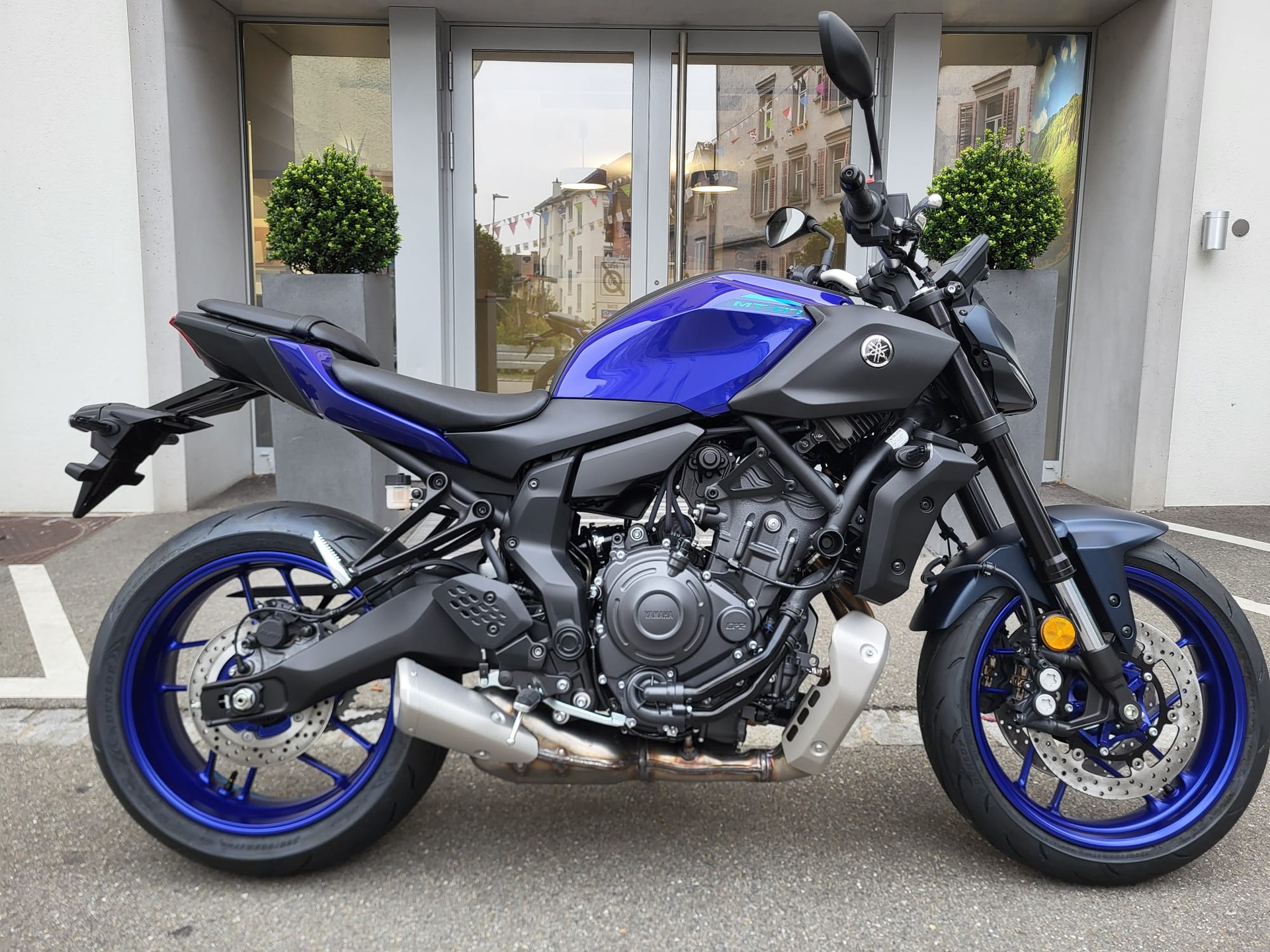 YAMAHA MT-07-showroom-element-1