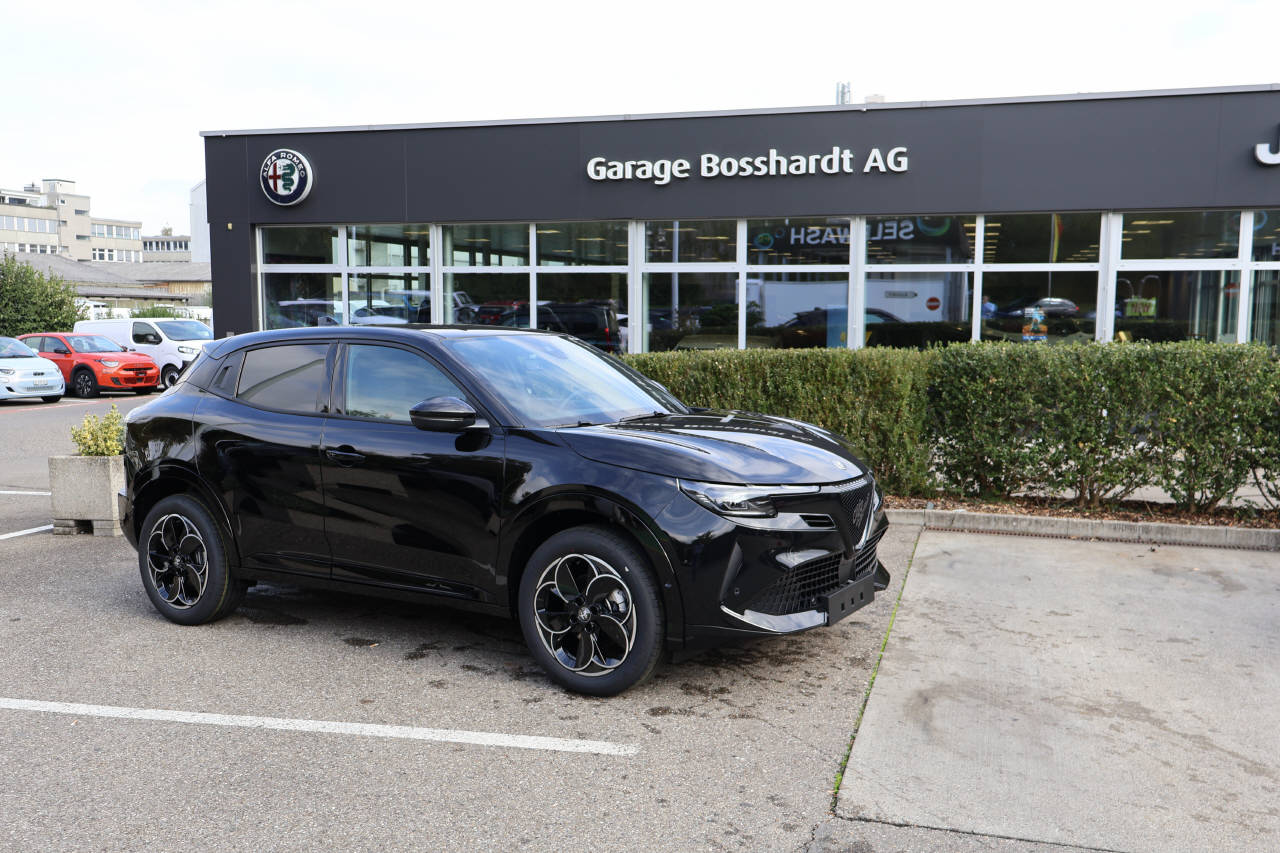 ALFA ROMEO Junior 1.2 Ibrida Q4-image-0