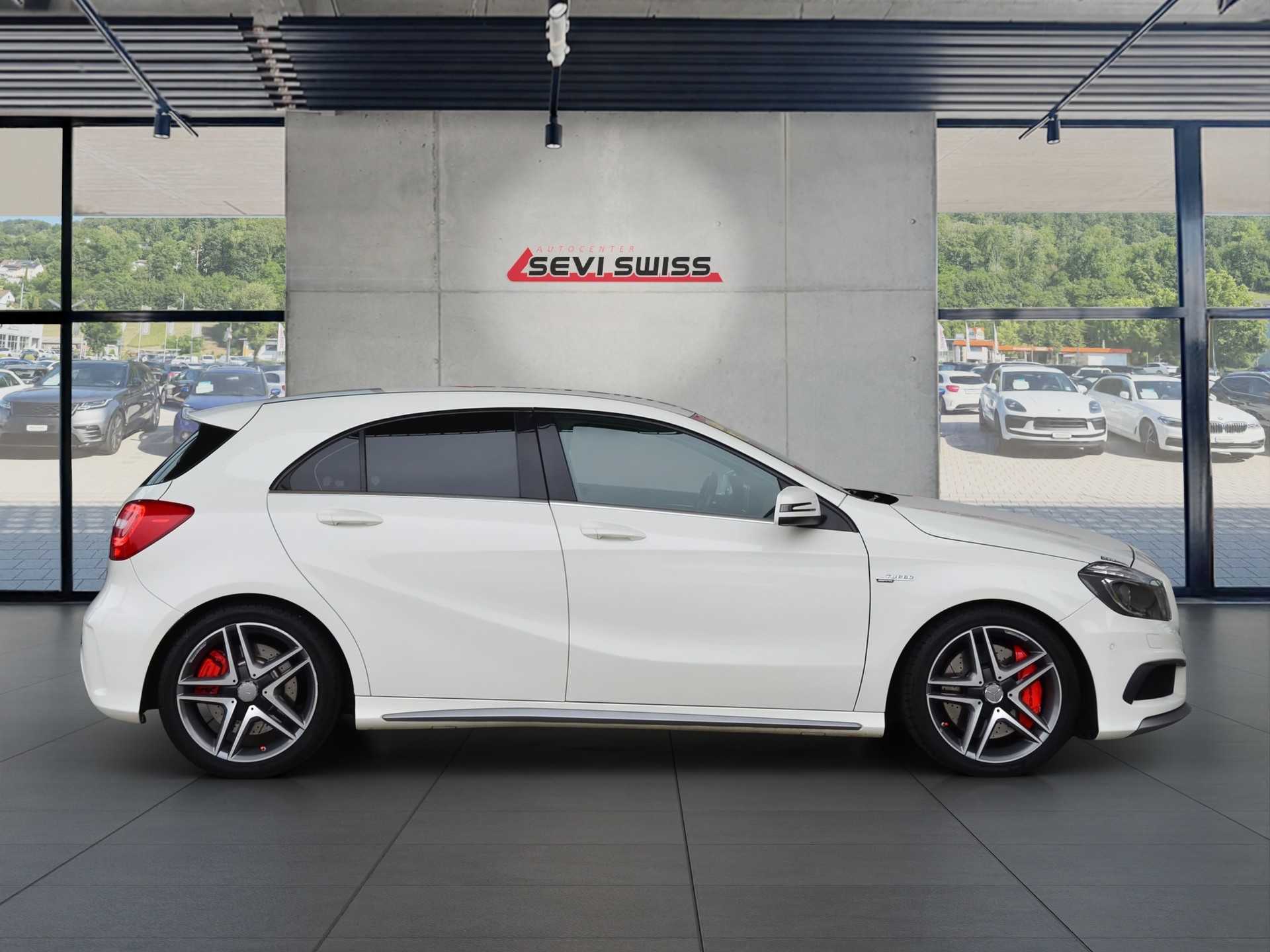 MERCEDES-BENZ A 45 AMG 4Matic Speedshift 7G-DCT*Ab MFK,1 Jahr oder 20'000km Garantie*-image-1
