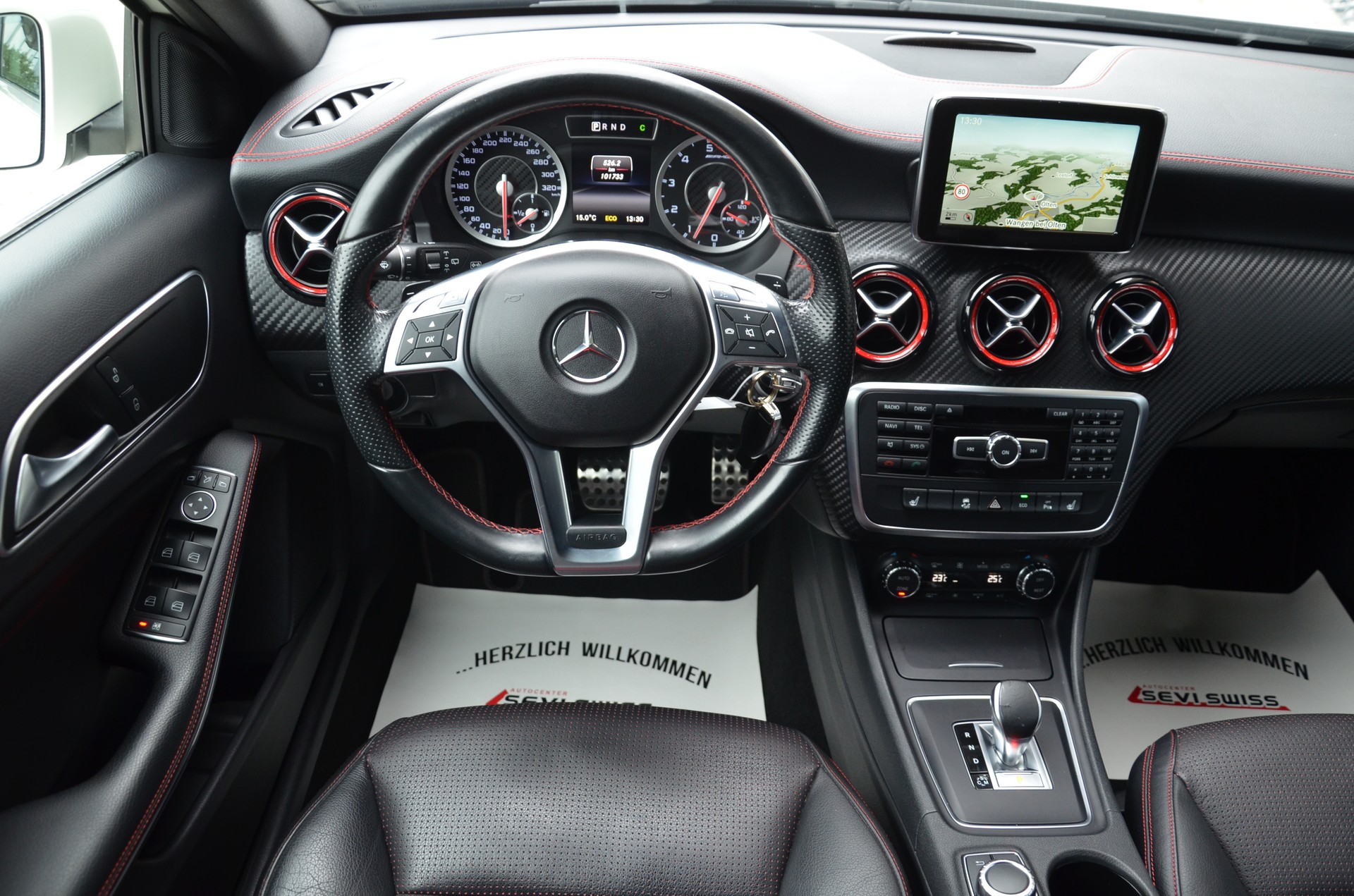 MERCEDES-BENZ A 45 AMG 4Matic Speedshift 7G-DCT*Ab MFK,1 Jahr oder 20'000km Garantie*-image-14