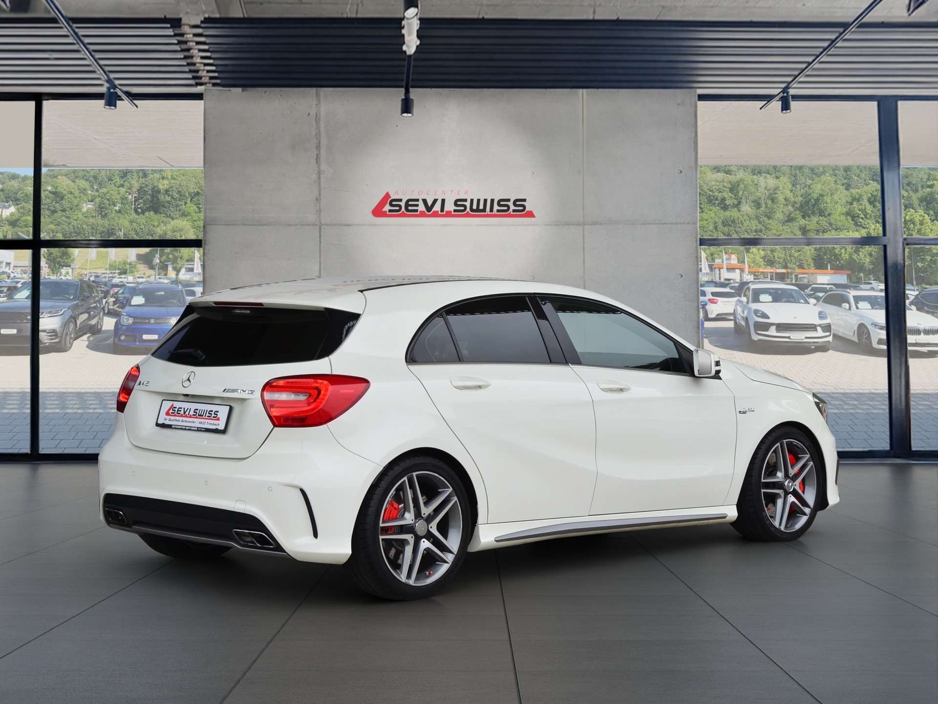 MERCEDES-BENZ A 45 AMG 4Matic Speedshift 7G-DCT*Ab MFK,1 Jahr oder 20'000km Garantie*-image-2