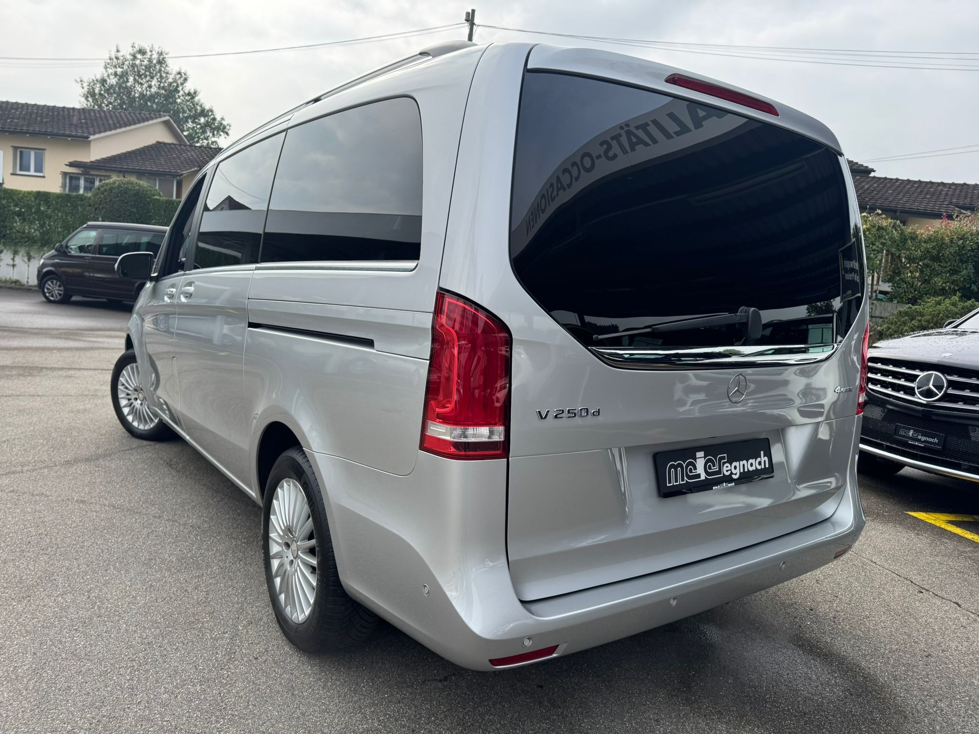 MERCEDES-BENZ V 250 d Avantgarde lang 4Matic 7G-Tronic-image-4