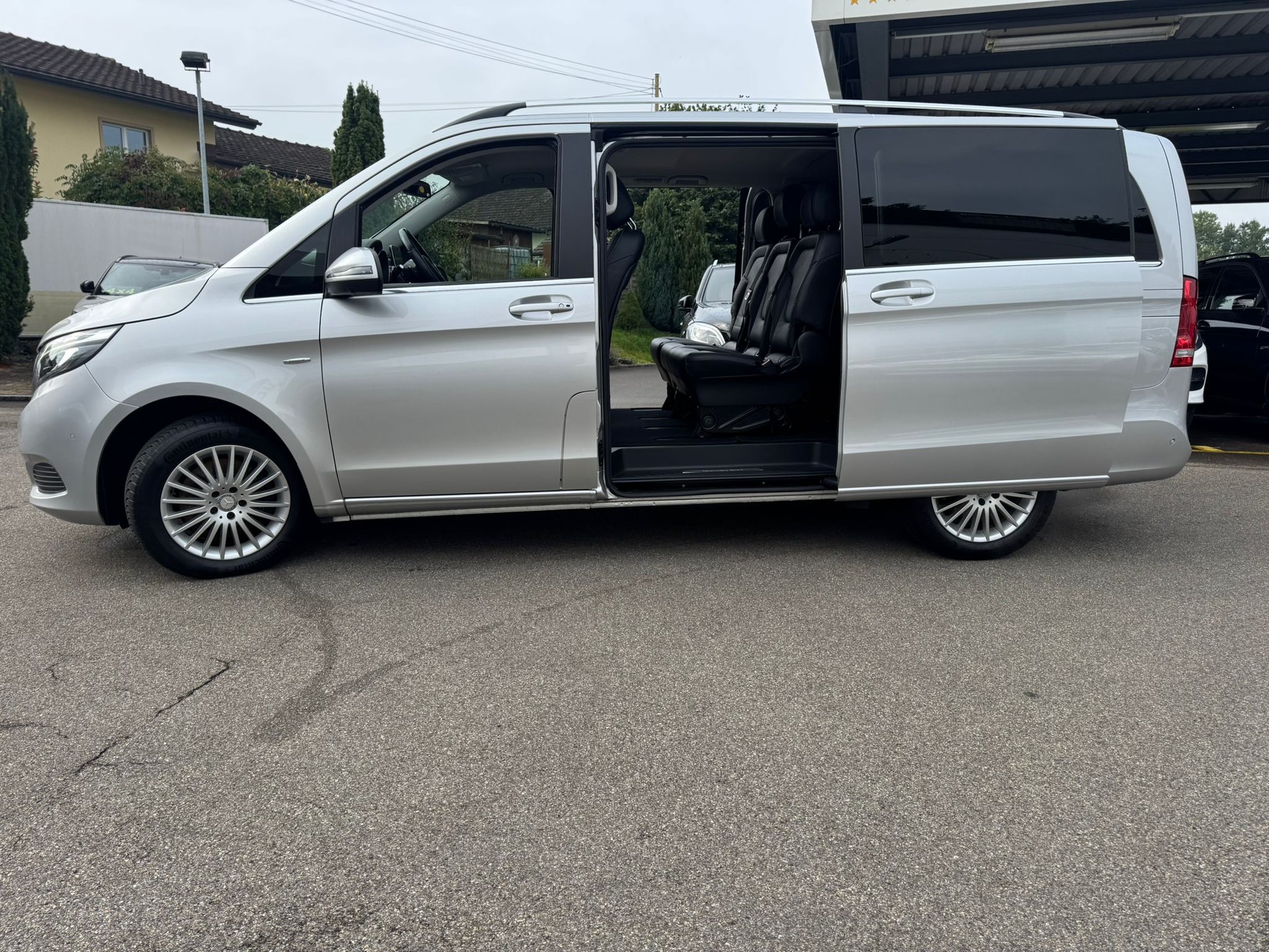 MERCEDES-BENZ V 250 d Avantgarde lang 4Matic 7G-Tronic-image-2