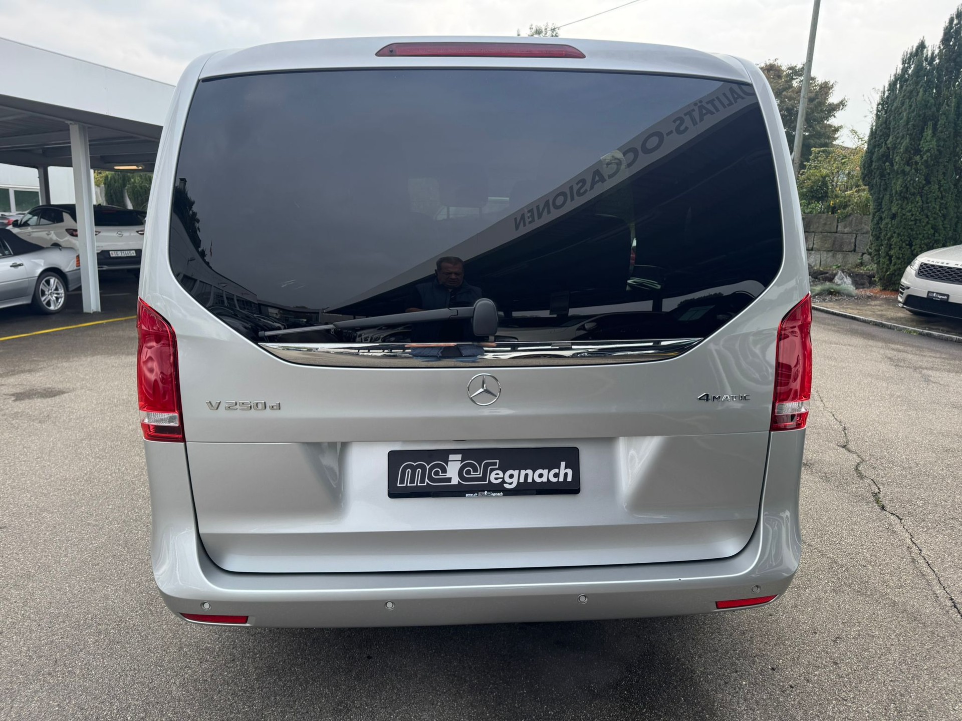 MERCEDES-BENZ V 250 d Avantgarde lang 4Matic 7G-Tronic-image-6
