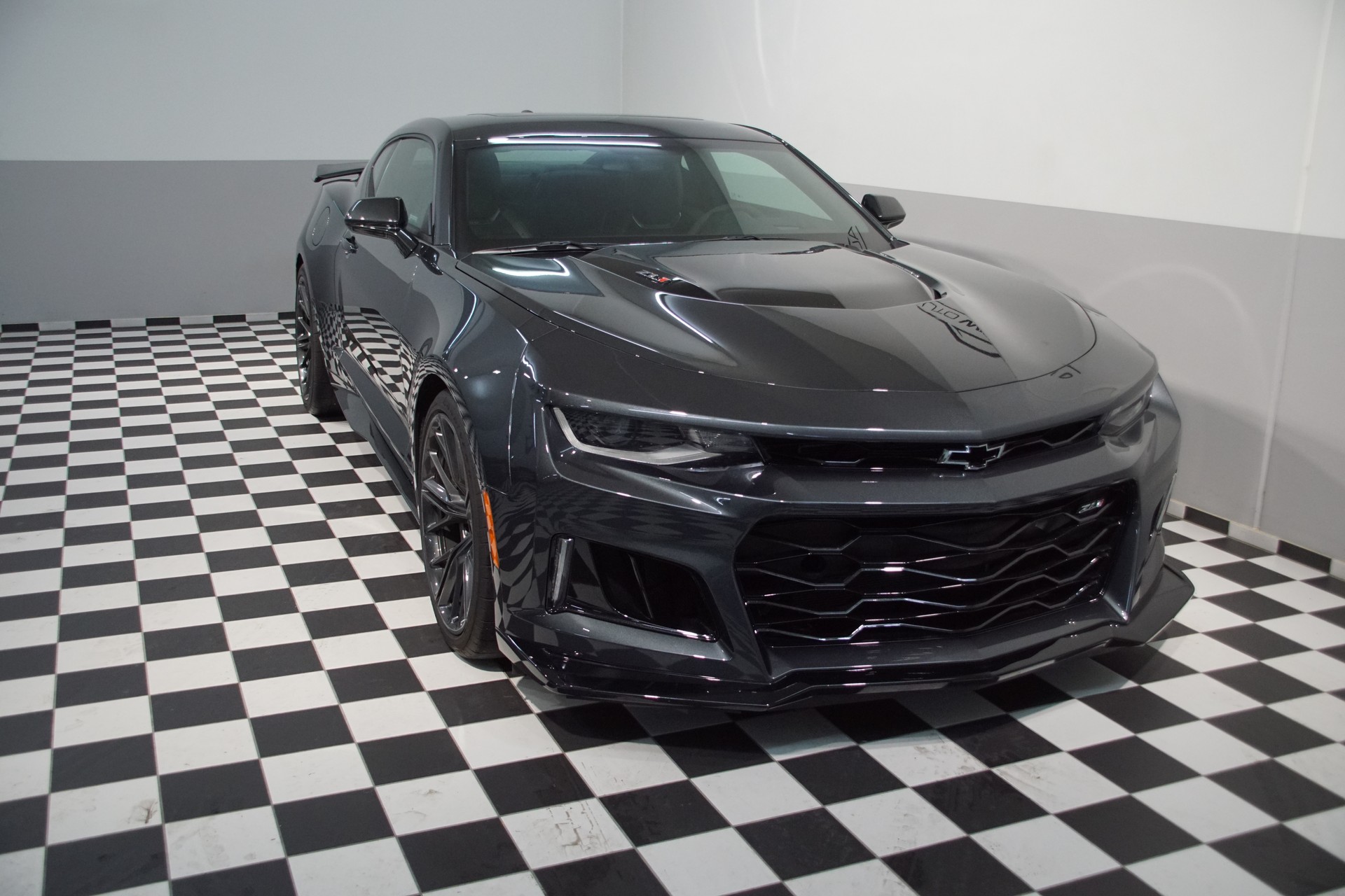 CHEVROLET Camaro ZL1-image-2