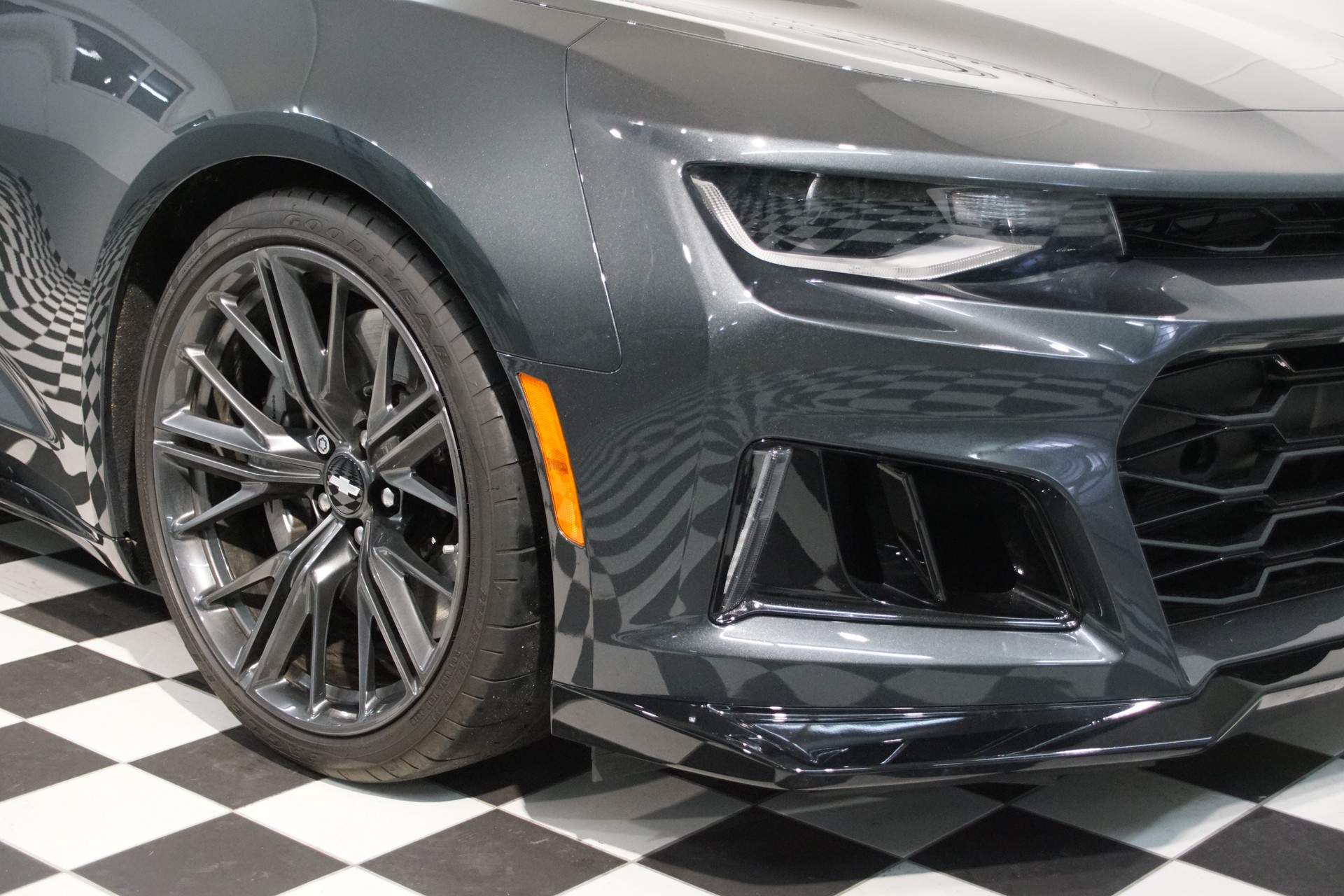 CHEVROLET Camaro ZL1-image-1