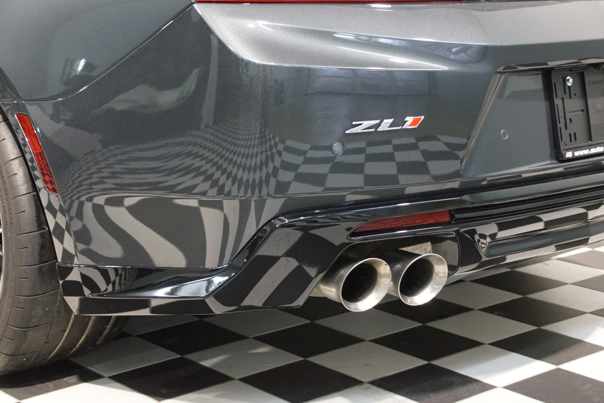 CHEVROLET Camaro ZL1-image-10