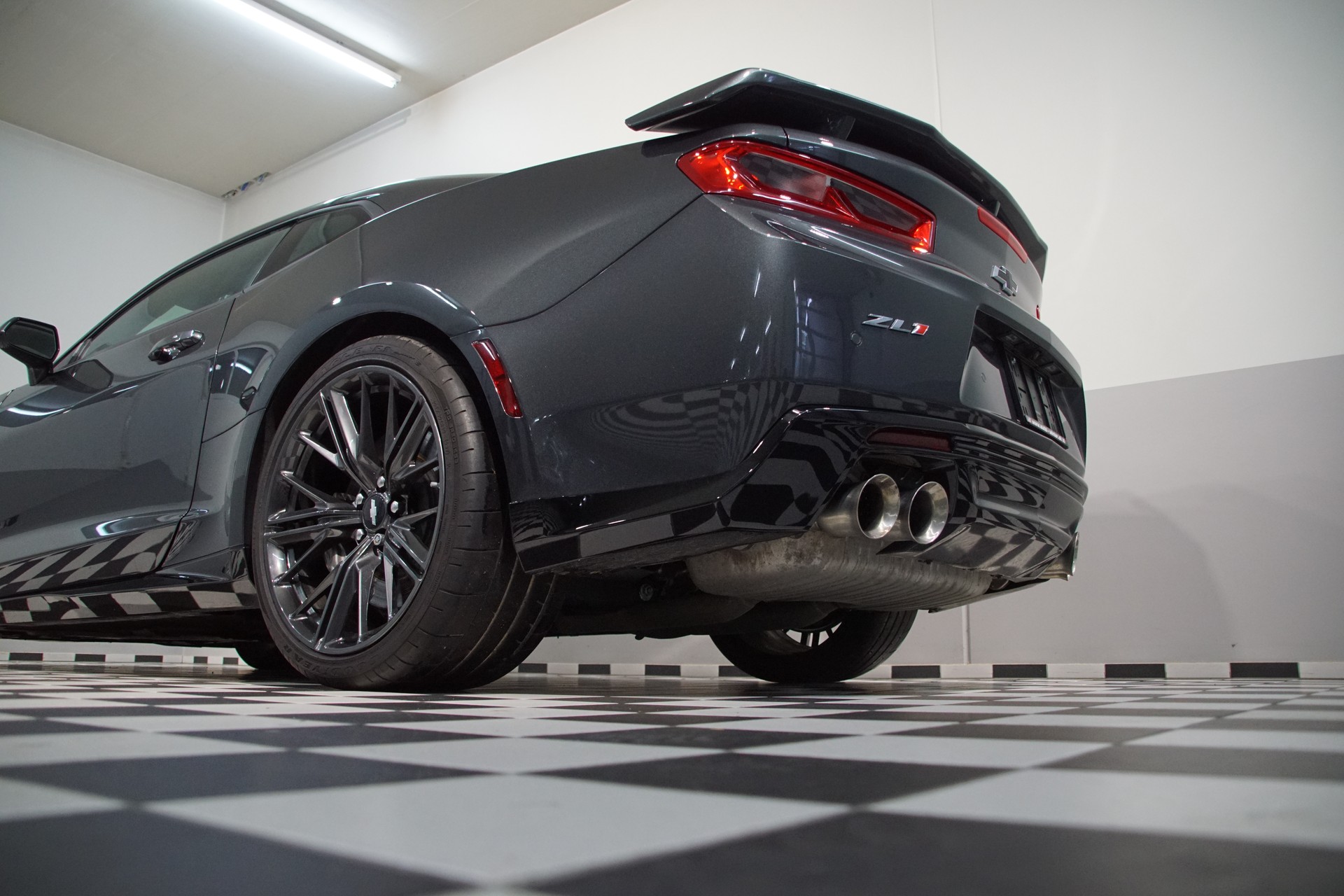 CHEVROLET Camaro ZL1-image-11