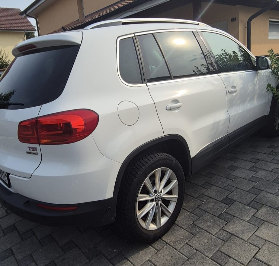 VW Tiguan 1.4 TSI Sport&Style 4Motion-image-3