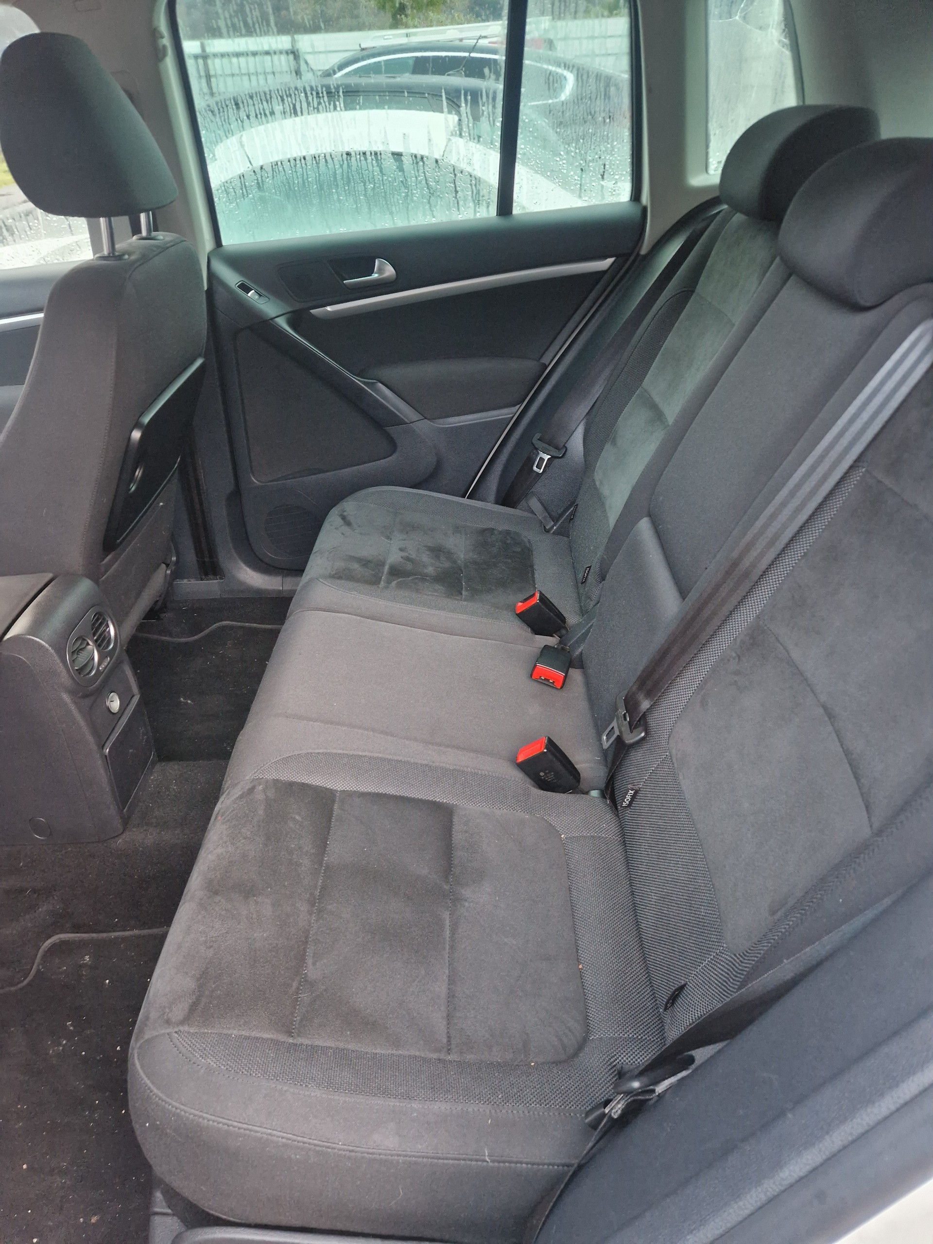 VW Tiguan 1.4 TSI Sport&Style 4Motion-image-5