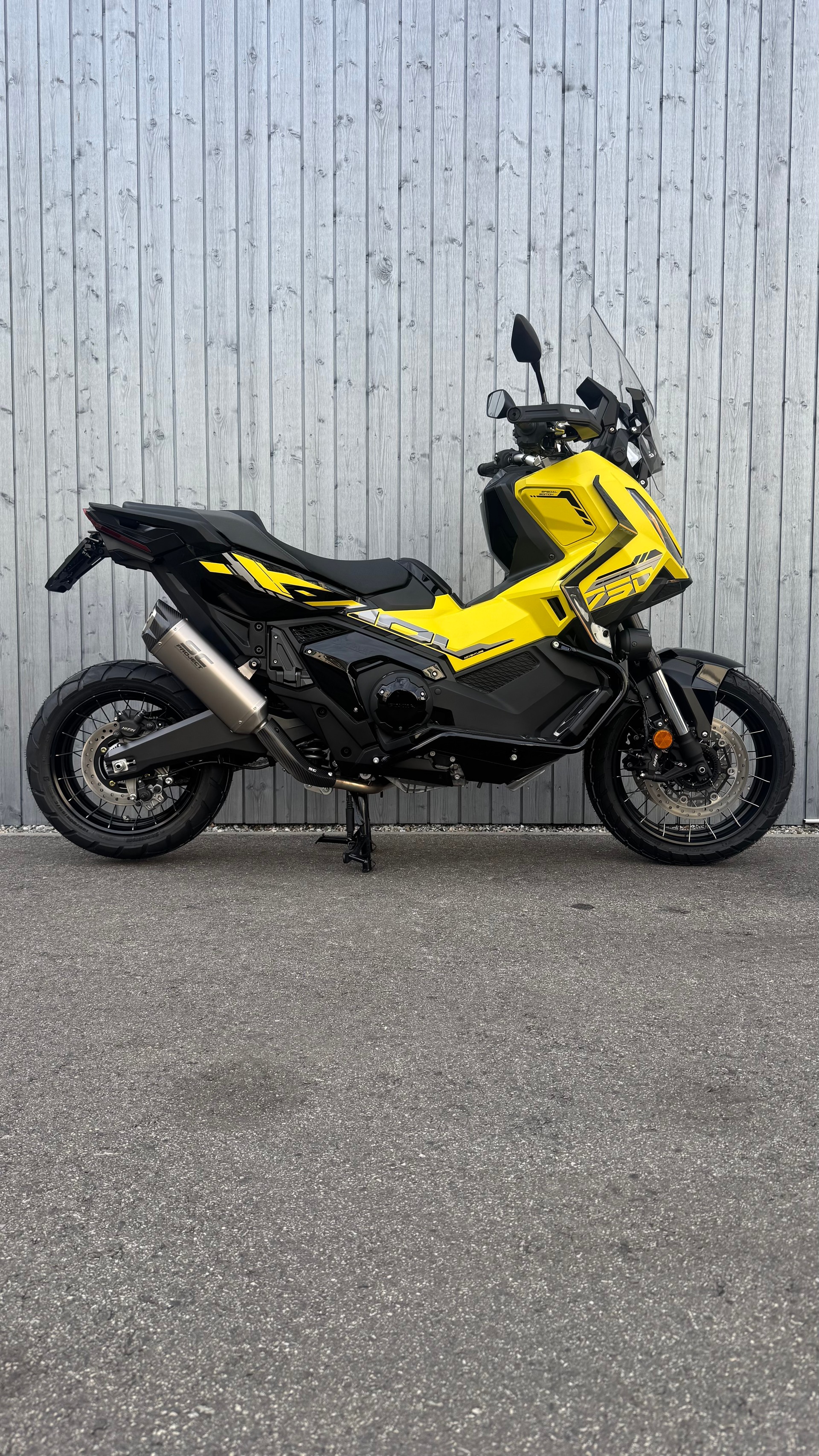 HONDA X-ADV 750