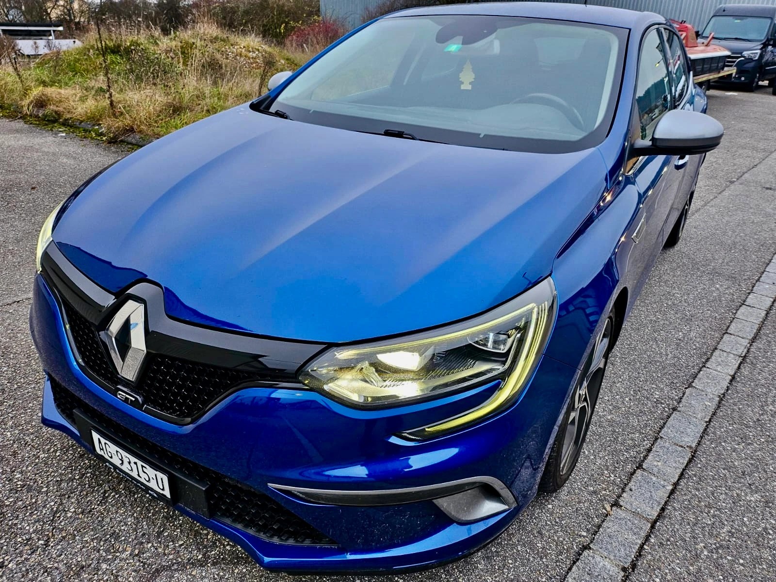 Car photo