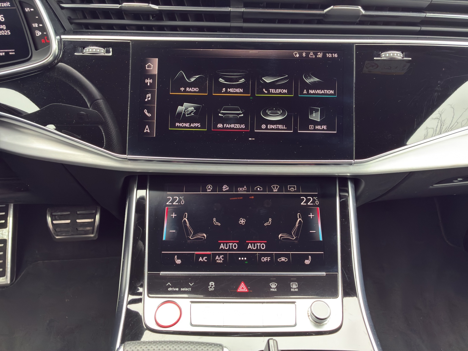 AUDI SQ8 50 TDI quattro tiptronic-image-10