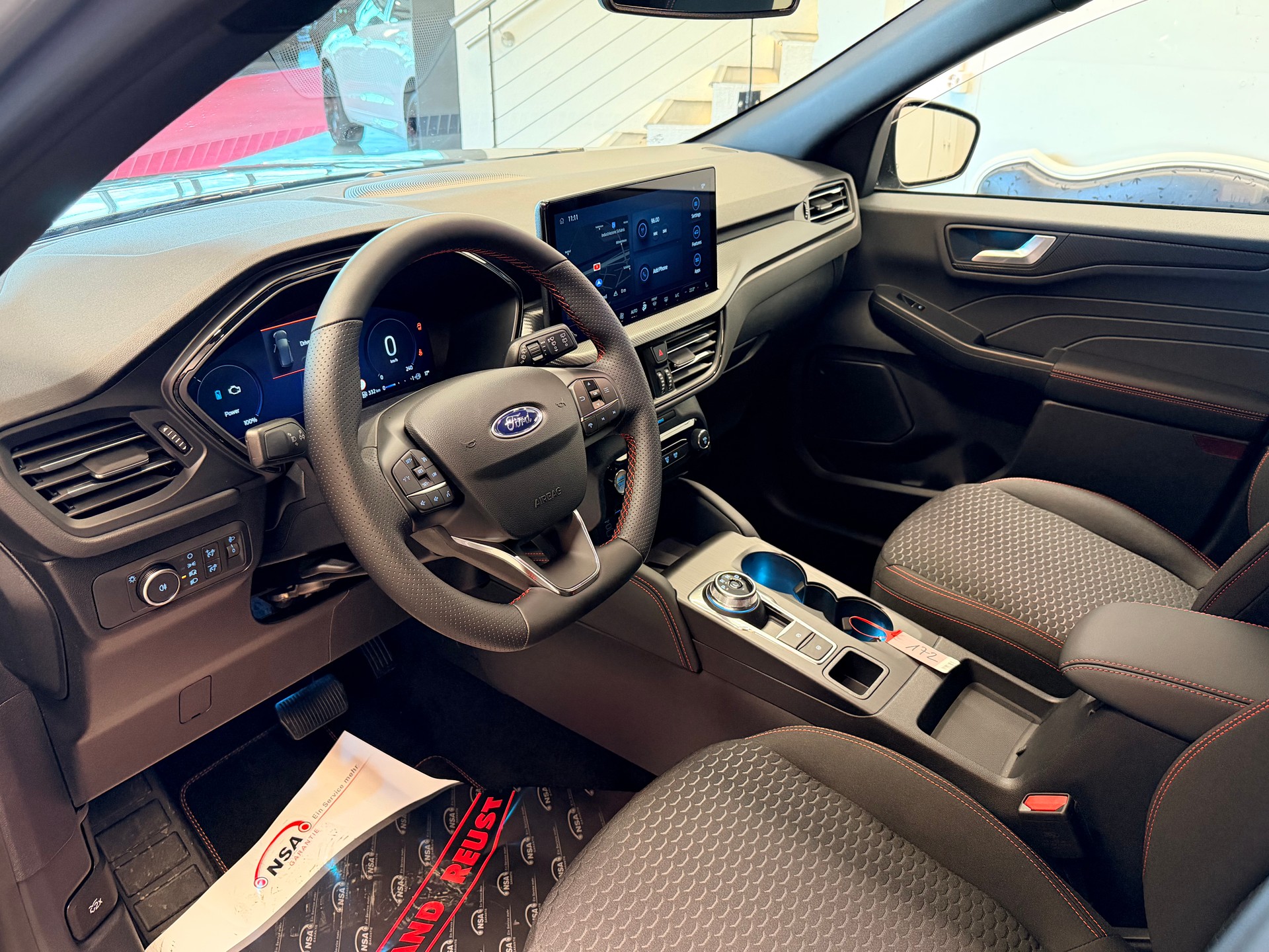 FORD Kuga 2.5 FHEV ST-Line 4WD-image-10