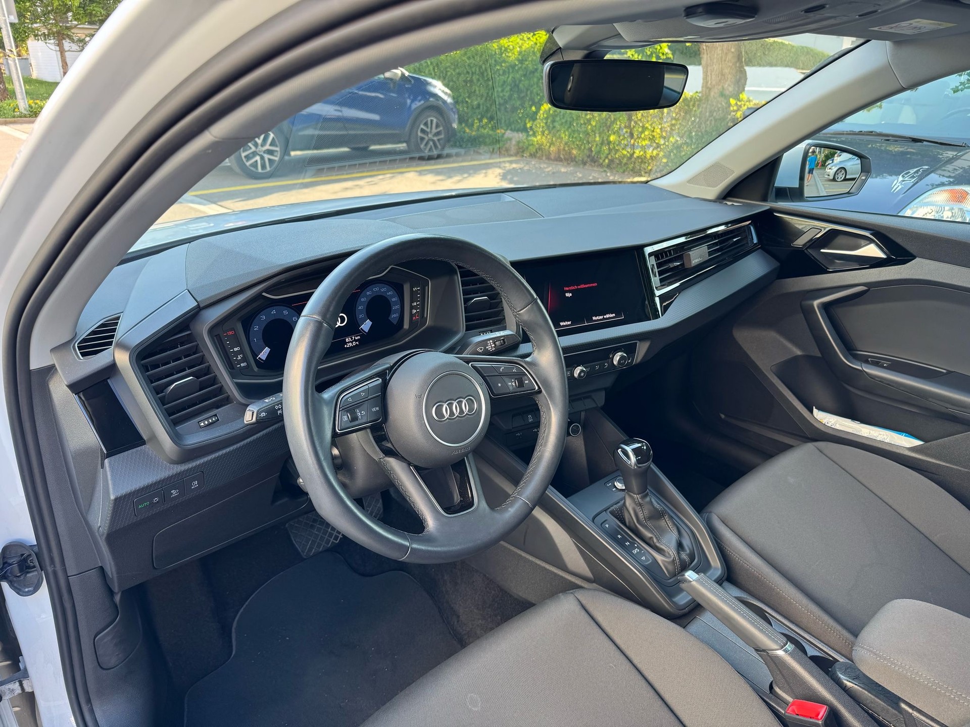 AUDI A1 Sportback 35 TFSI S-tronic-image-4