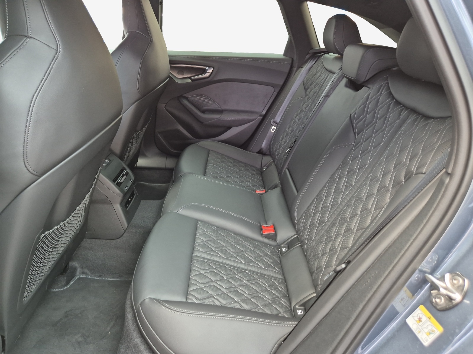 AUDI S5 Avant TFSI quattro S tronic-image-11