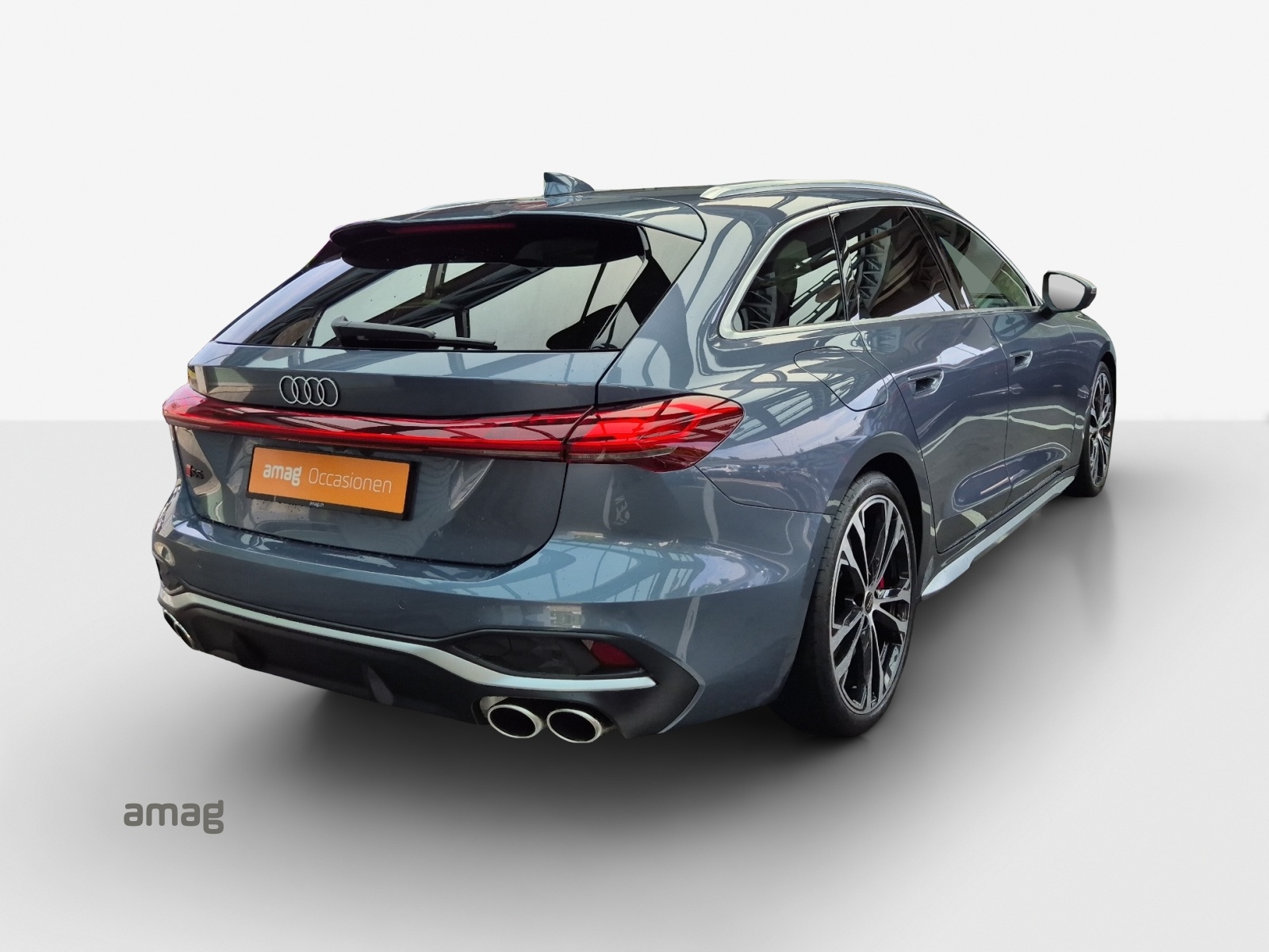 AUDI S5 Avant TFSI quattro S tronic-image-4