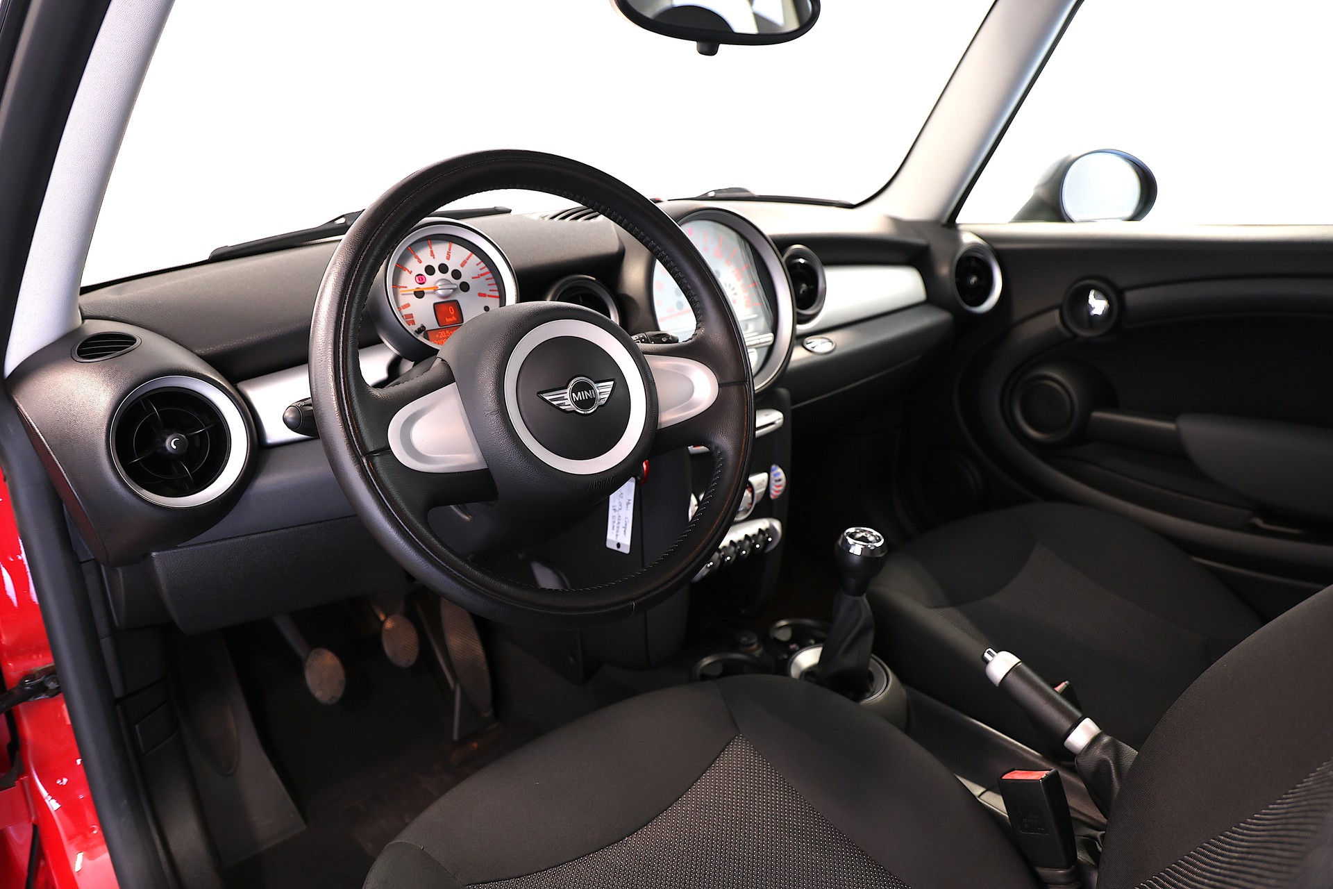 MINI Cooper-image-7