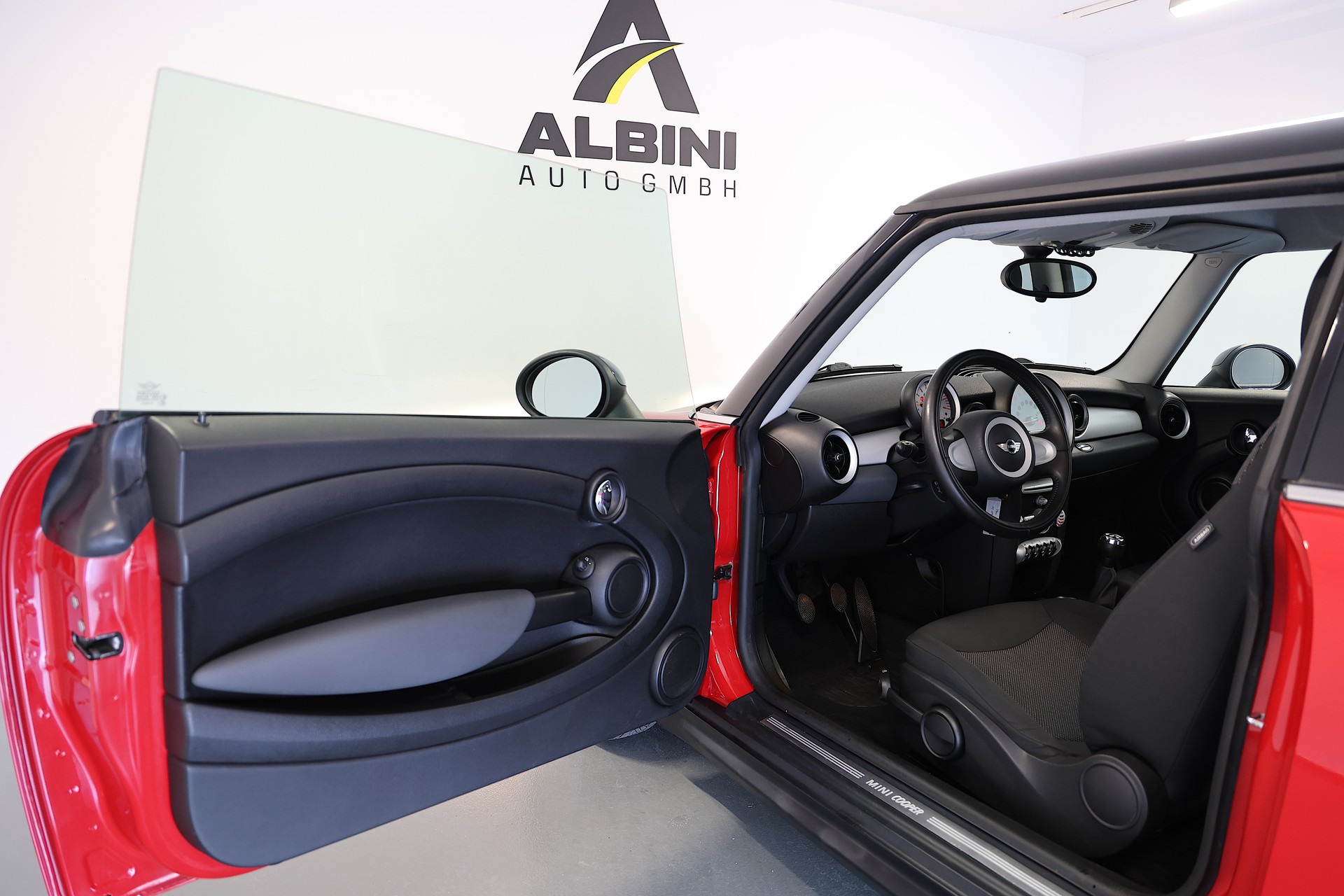 MINI Cooper-image-4