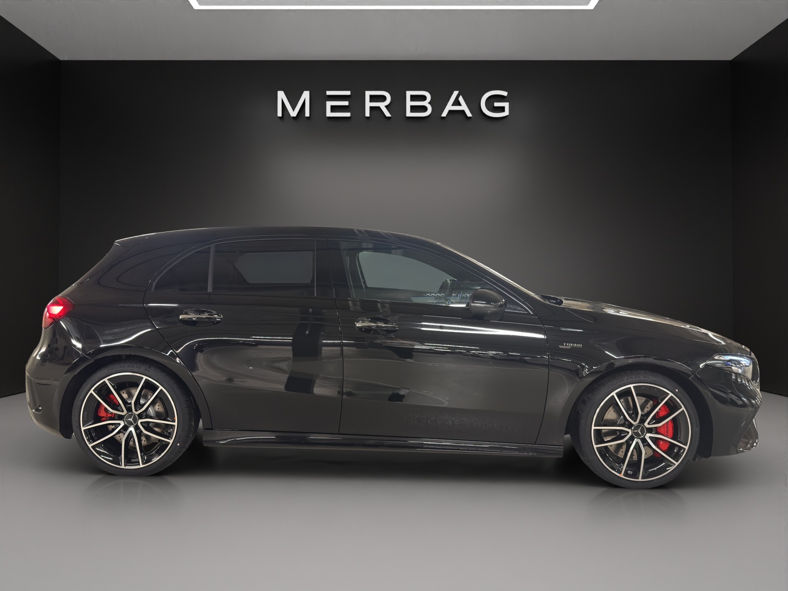 MERCEDES-BENZ A AMG 35 4Matic 8G-DCT-image-7