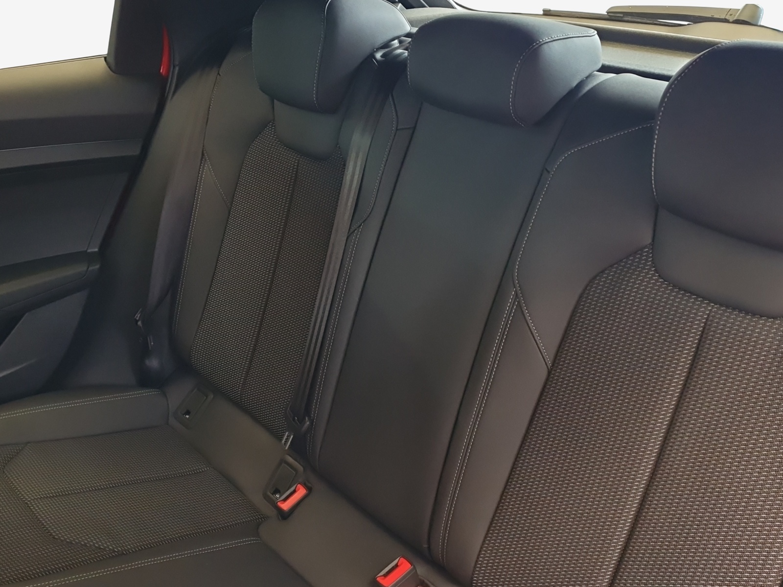 AUDI A1 Sportback 30 TFSI S Line Attraction S-tronic-image-11