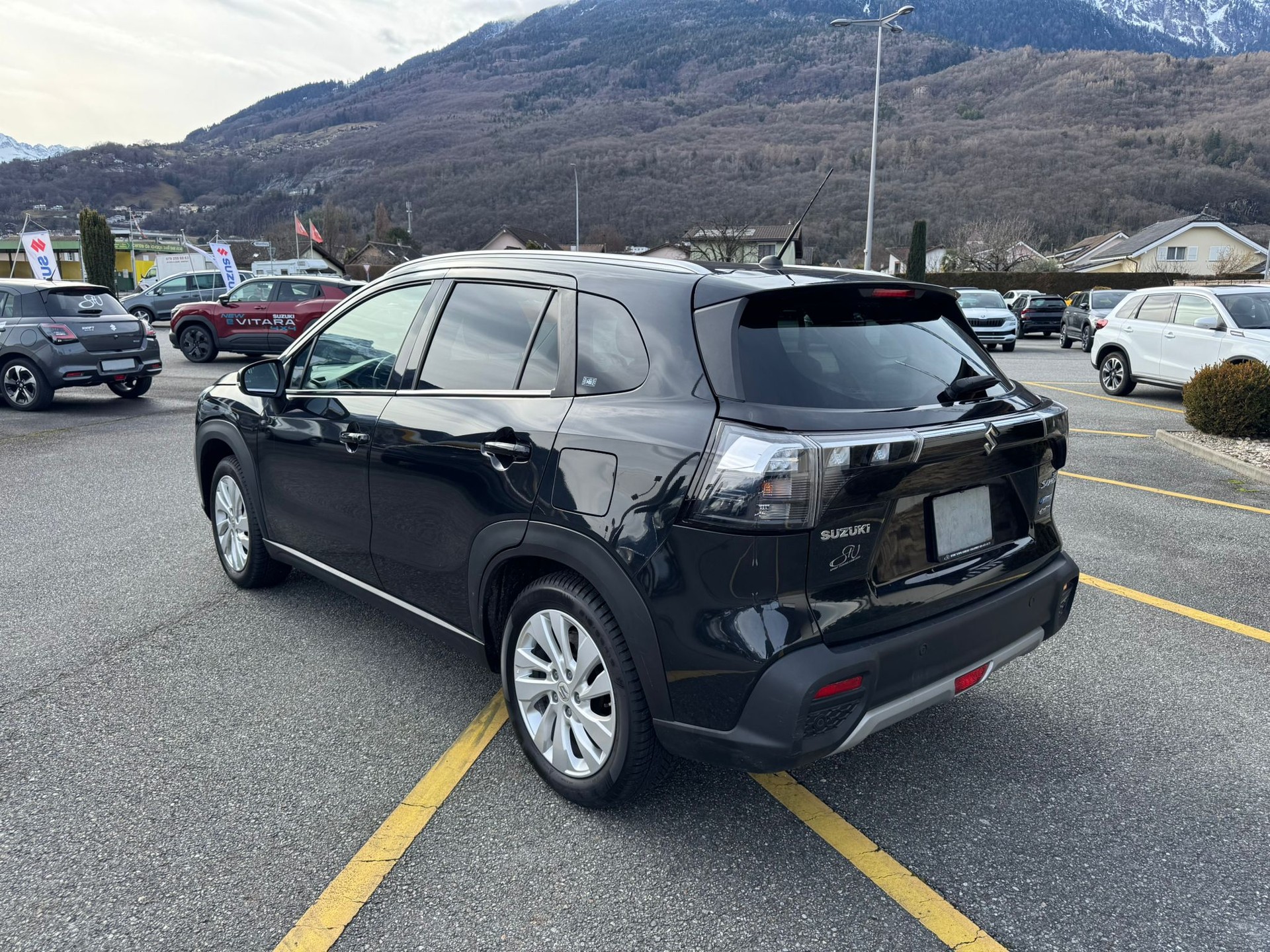 SUZUKI S-Cross 1.4 Comp+ 4x4A-image-2
