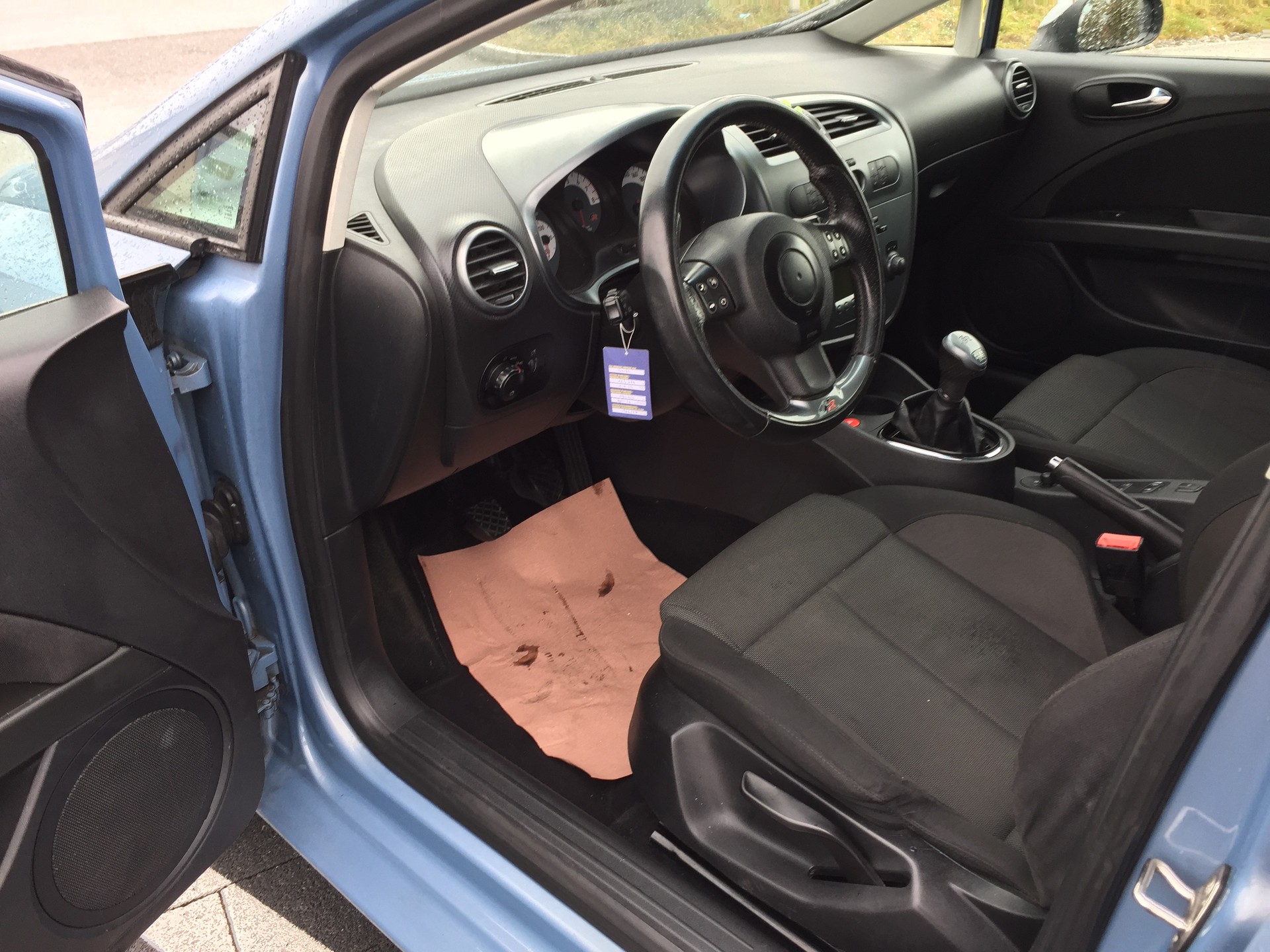 SEAT Leon 2.0 TSI FR-image-11