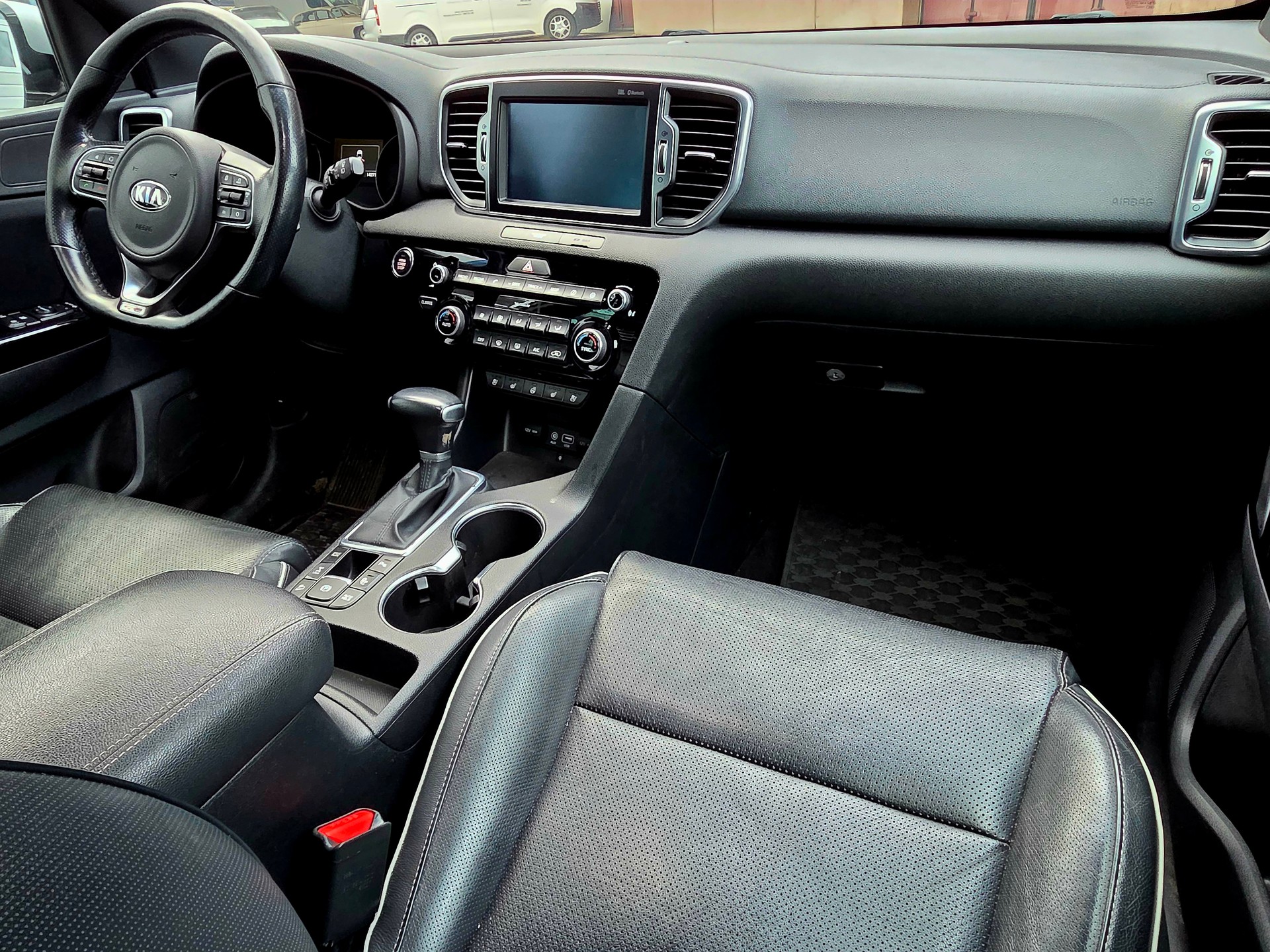 KIA Sportage 2.0CRDi Style GT Line 4WD Automat-image-11