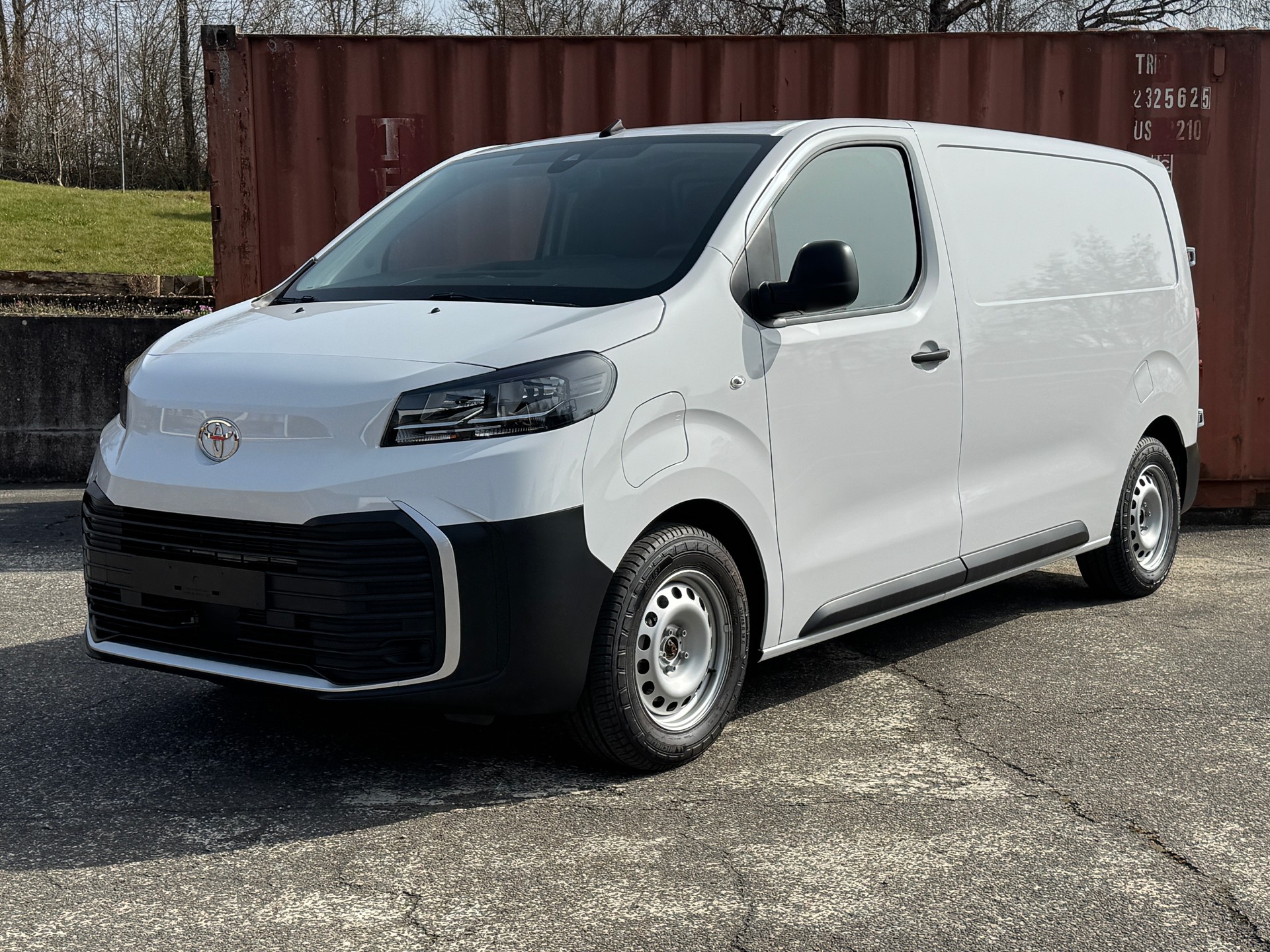 TOYOTA PROACE Van L1 75KWh Comfort-image-0