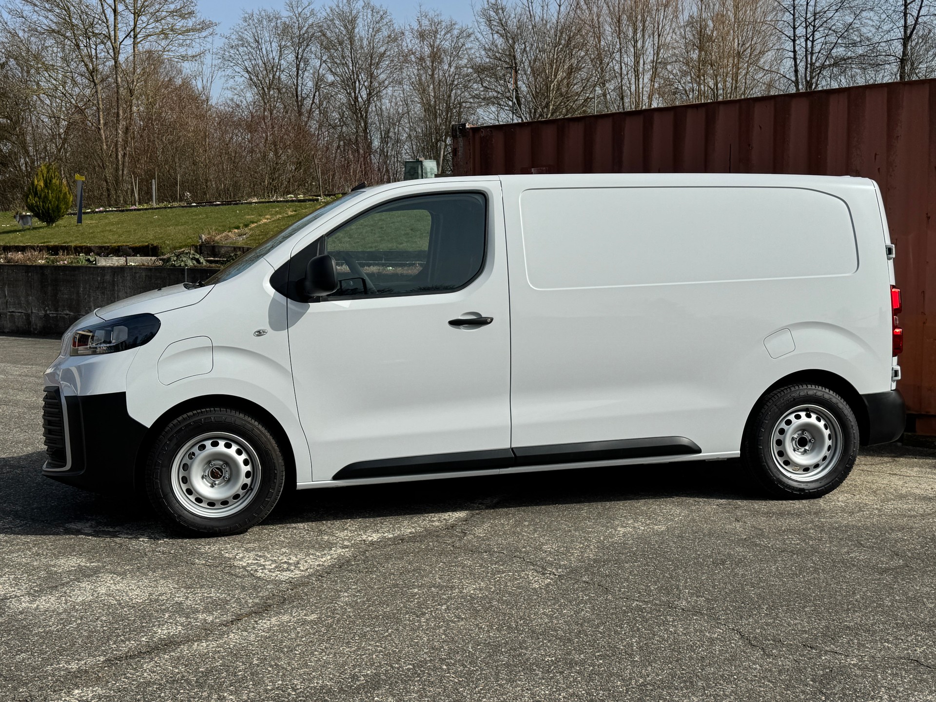 TOYOTA PROACE Van L1 75KWh Comfort-image-2