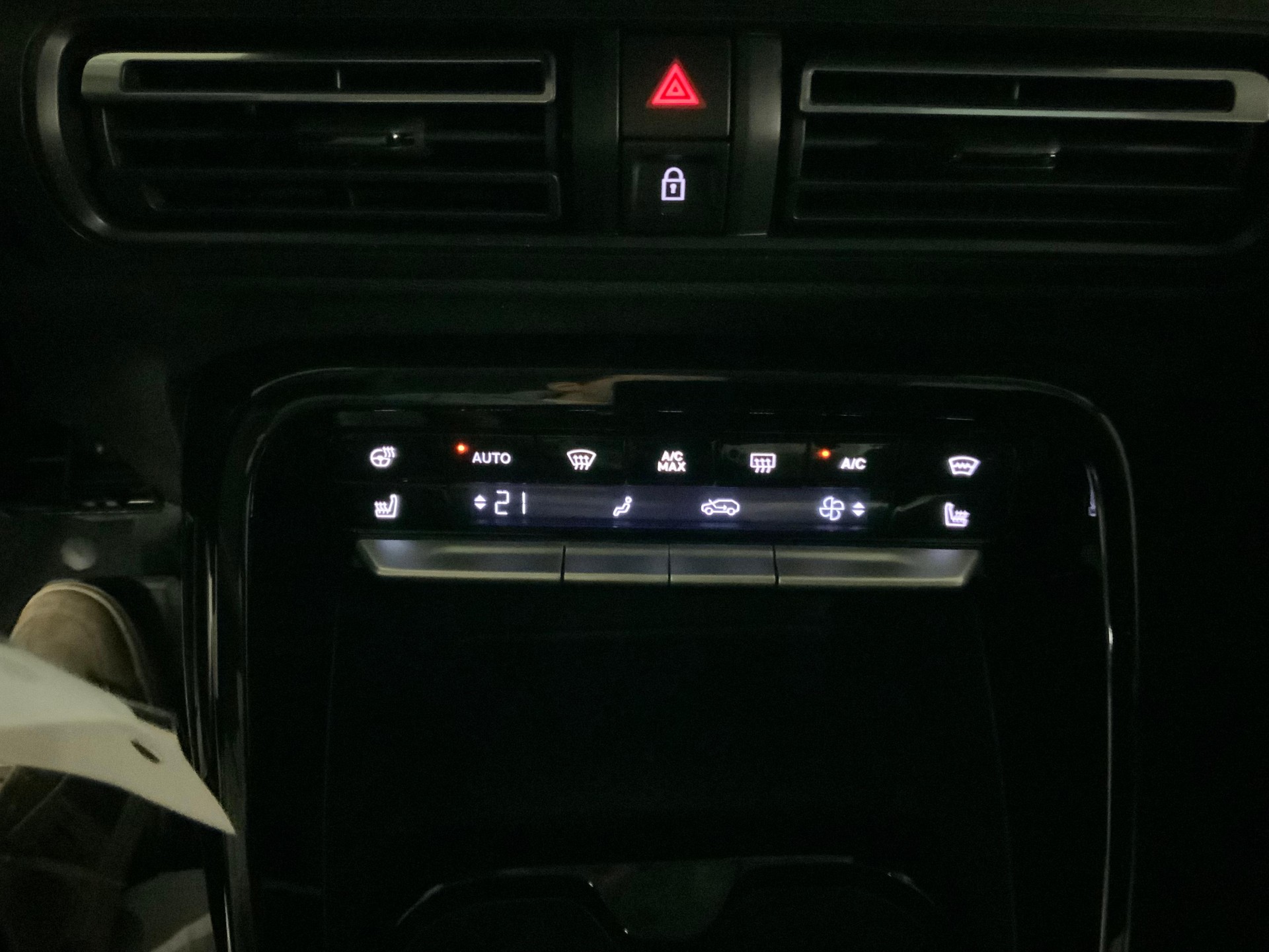 CITROEN C3 1.2 Hybrid Max-image-10