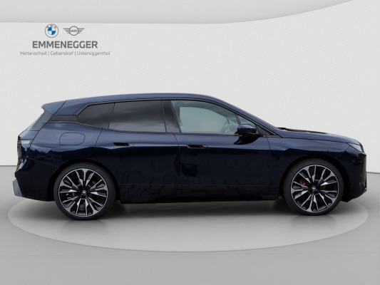 BMW iX xDrive60 M Sport Pro-image-4