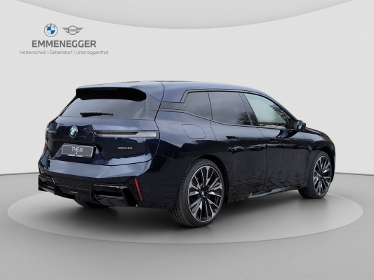 BMW iX xDrive60 M Sport Pro-image-3