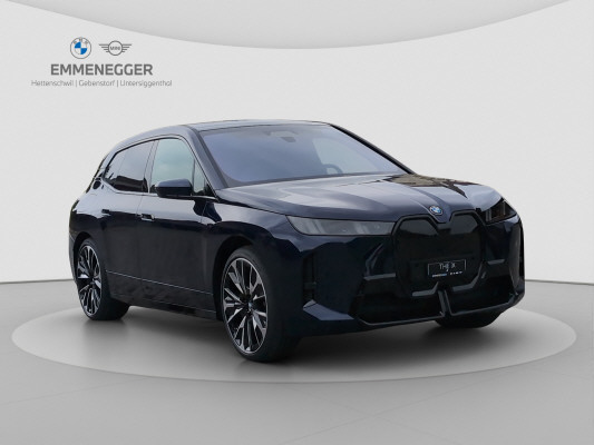 BMW iX xDrive60 M Sport Pro-image-2