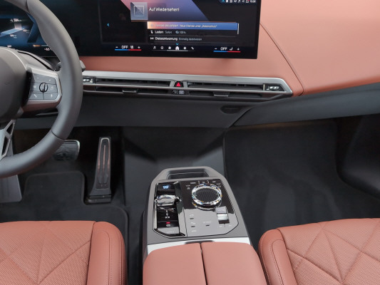 BMW iX xDrive60 M Sport Pro-image-11