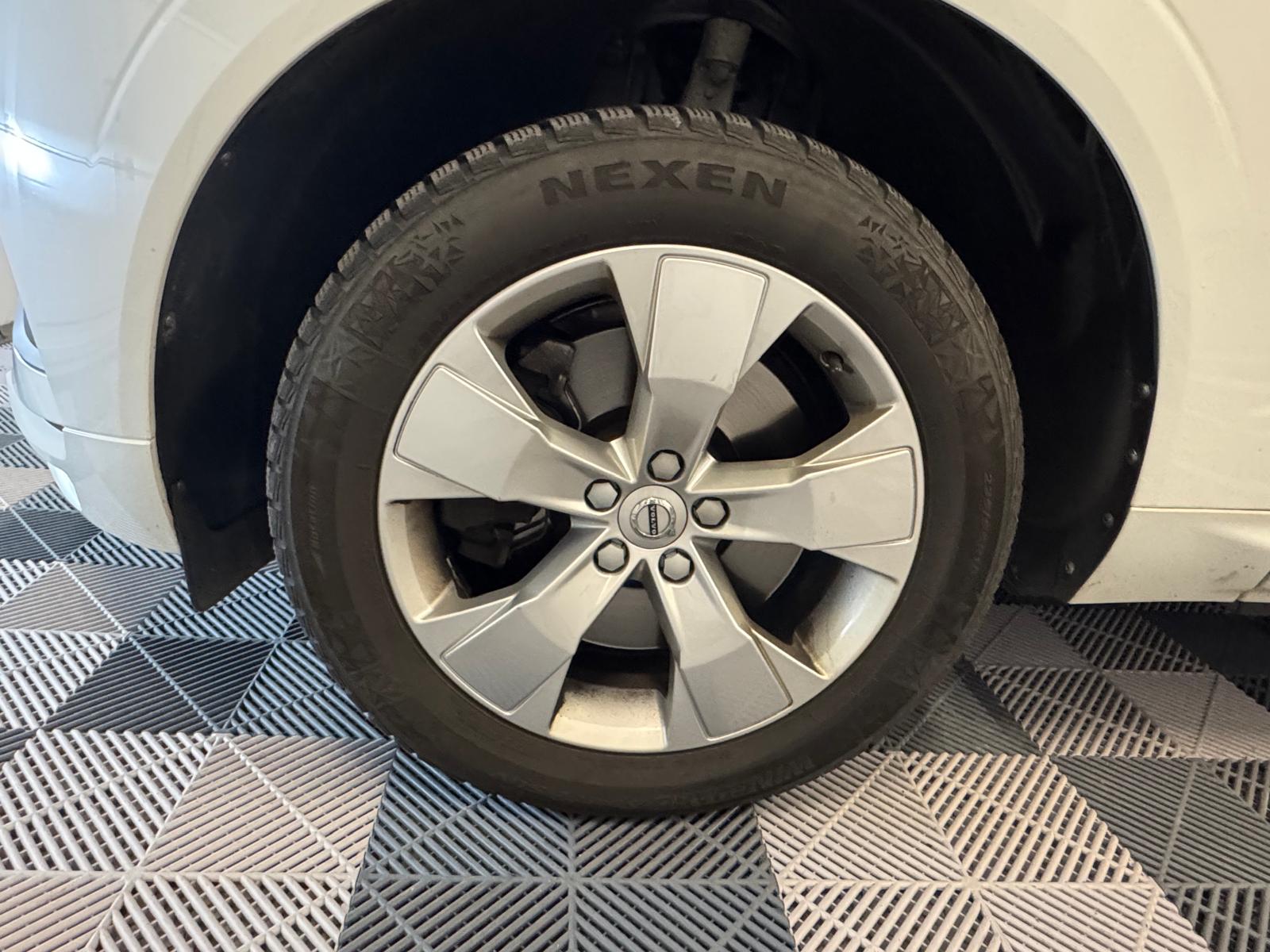 VOLVO XC60 D4 AWD Momentum Geartronic-image-26