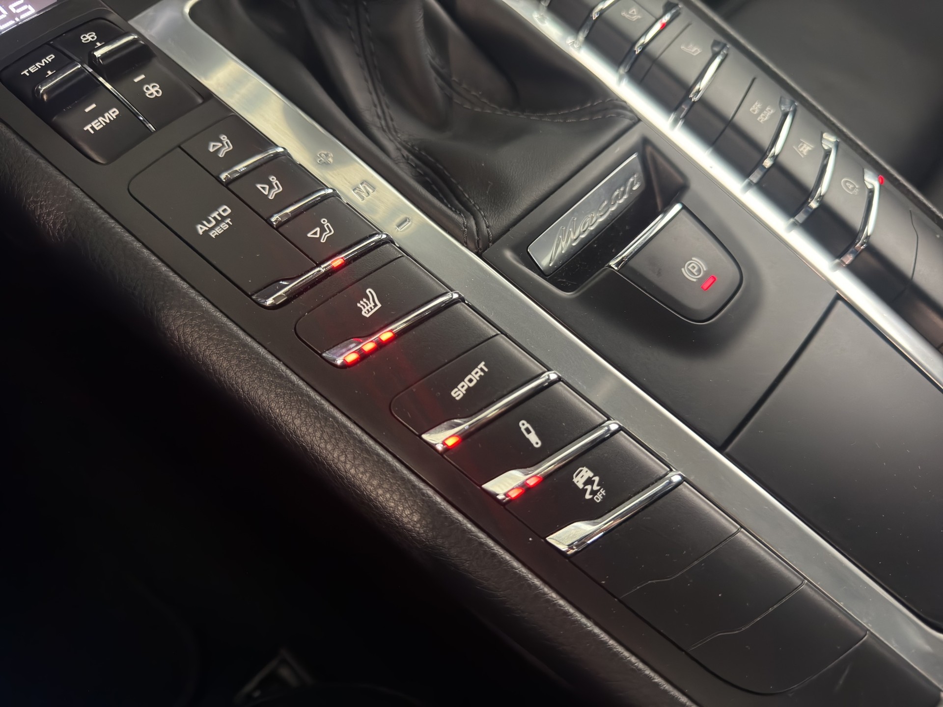 PORSCHE Macan S Diesel PDK-image-22