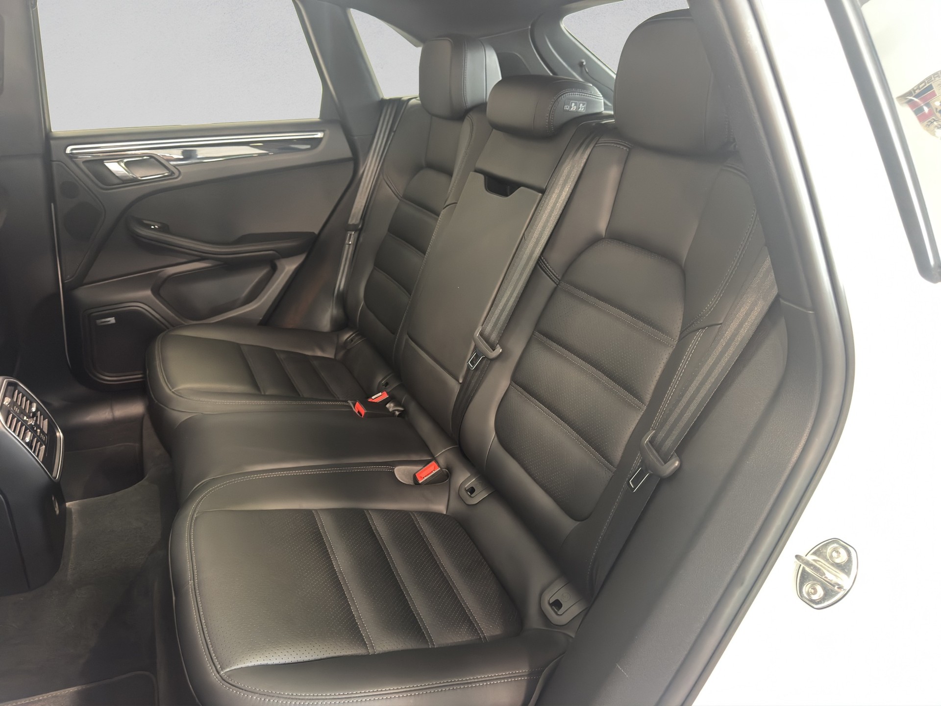 PORSCHE Macan S Diesel PDK-image-12