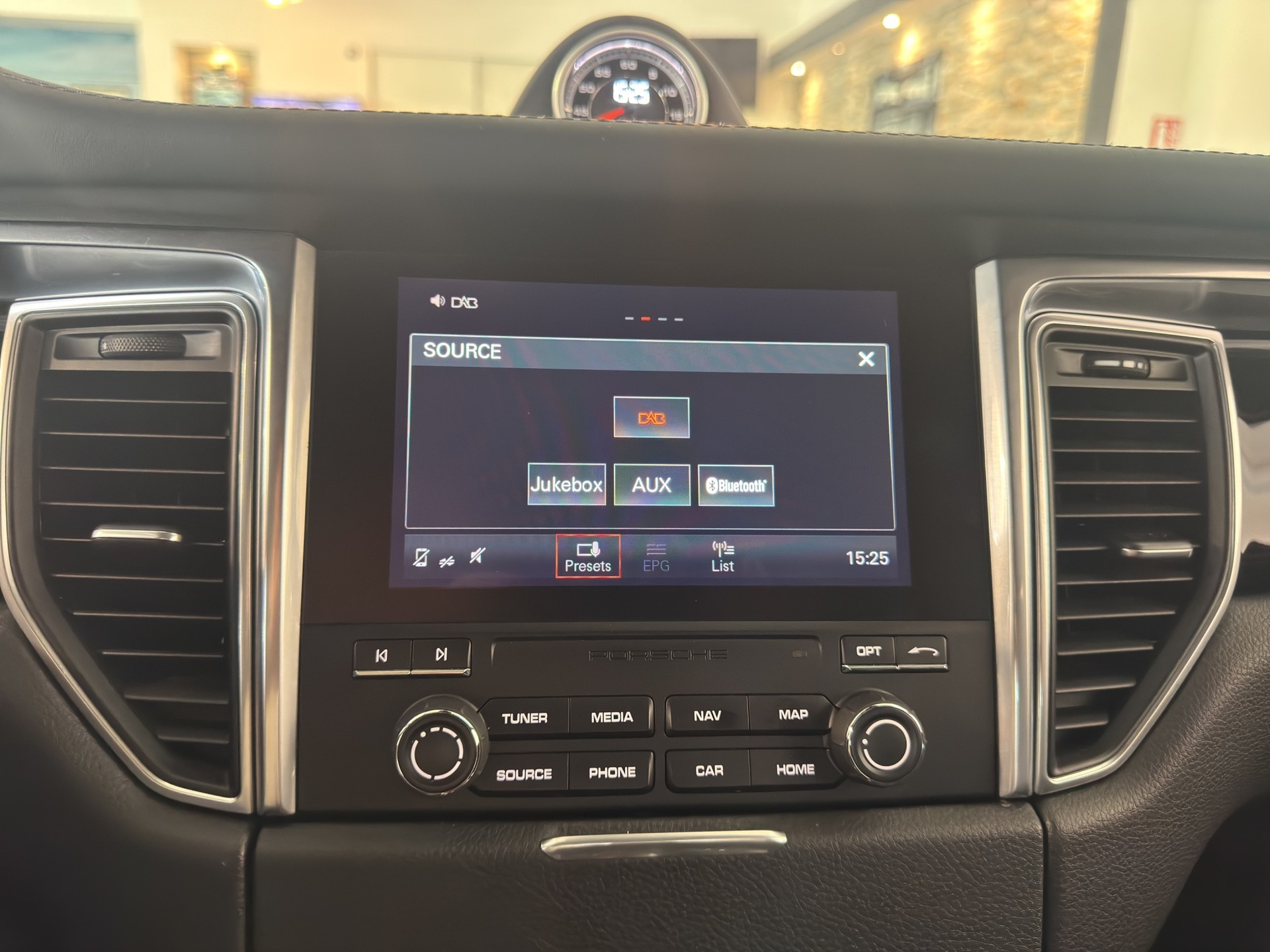 PORSCHE Macan S Diesel PDK-image-28
