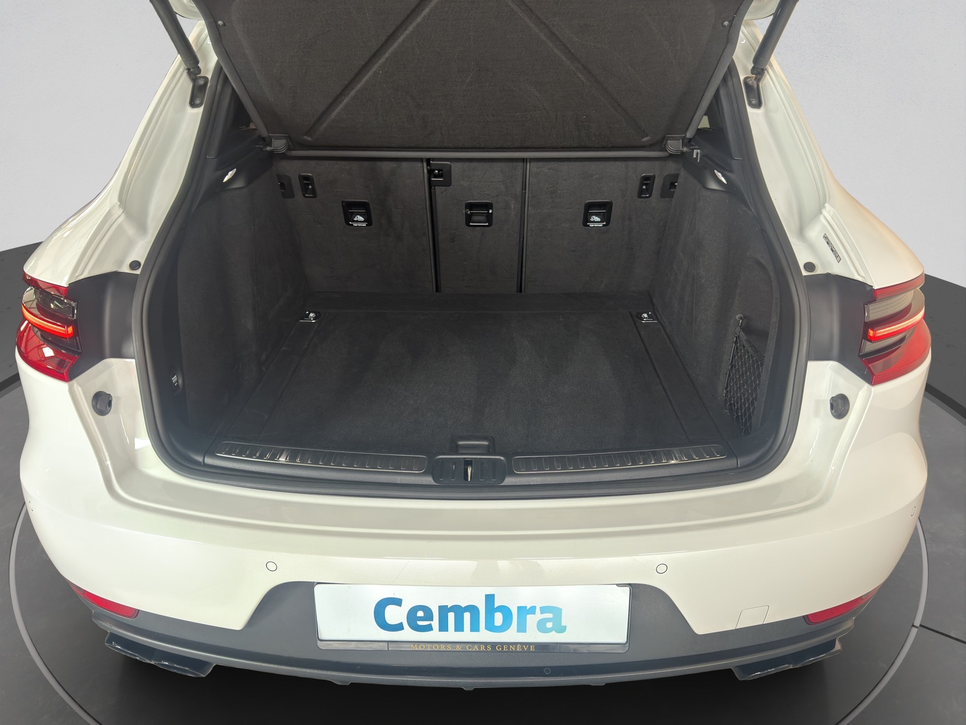 PORSCHE Macan S Diesel PDK-image-16