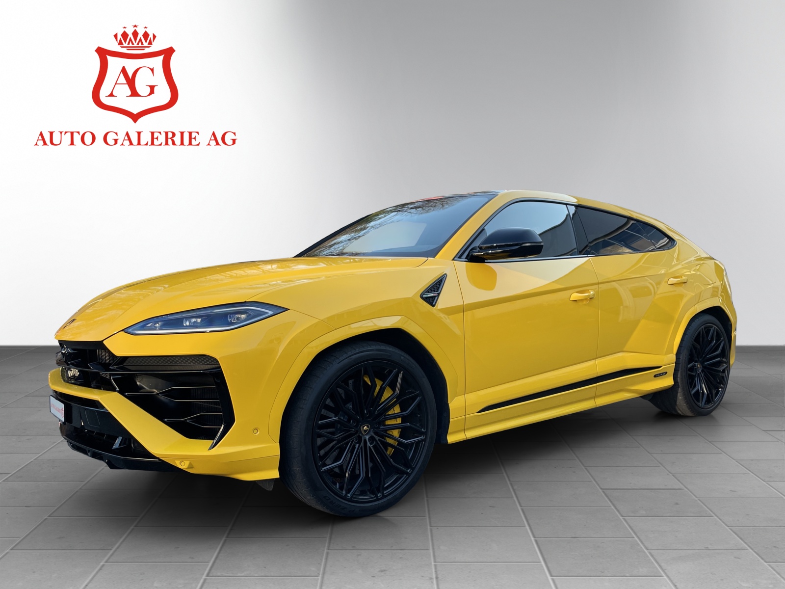 LAMBORGHINI URUS SE-image-0