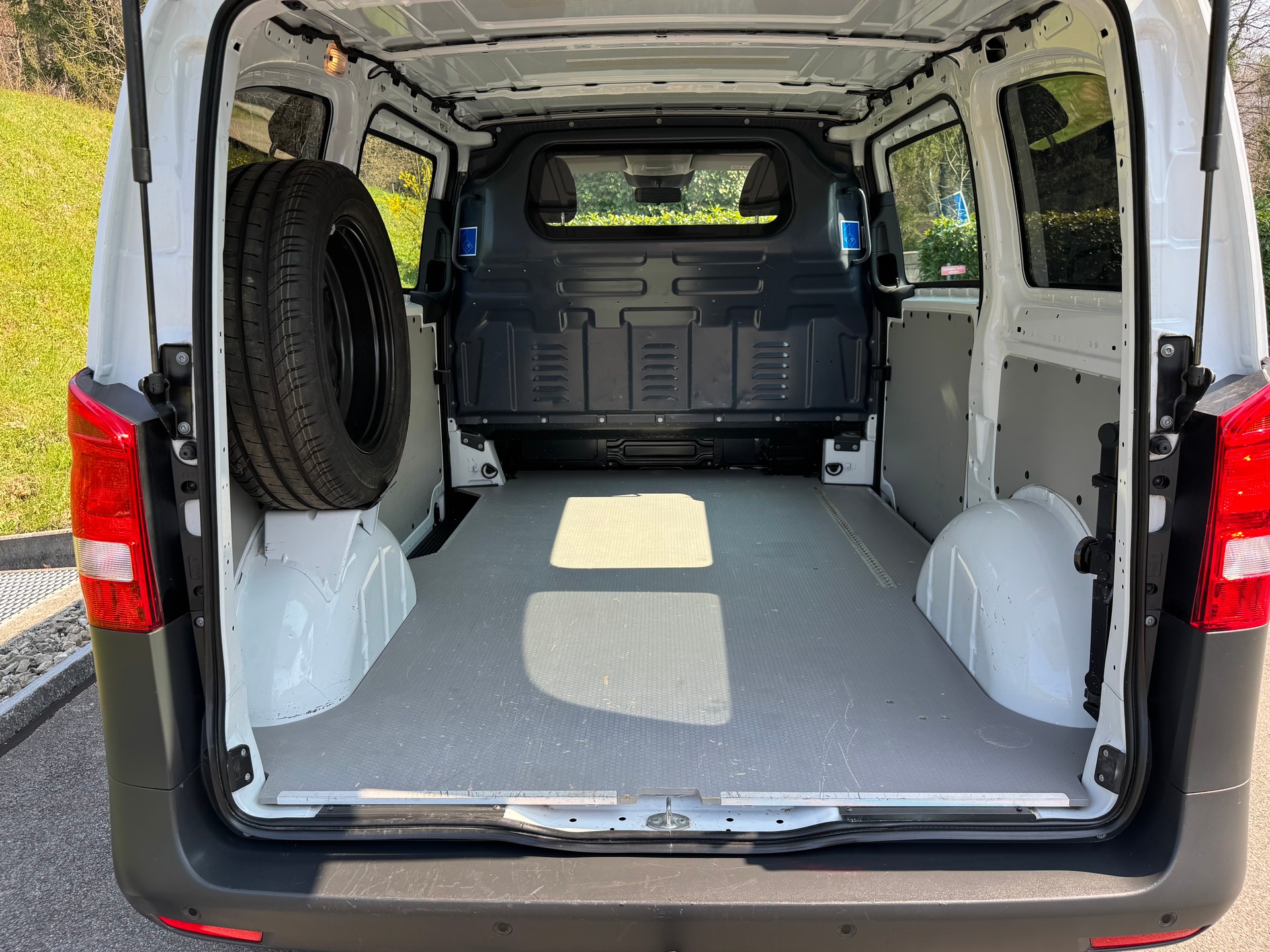 MERCEDES-BENZ Vito 114 CDI 9G-Tronic 4M Base-image-6
